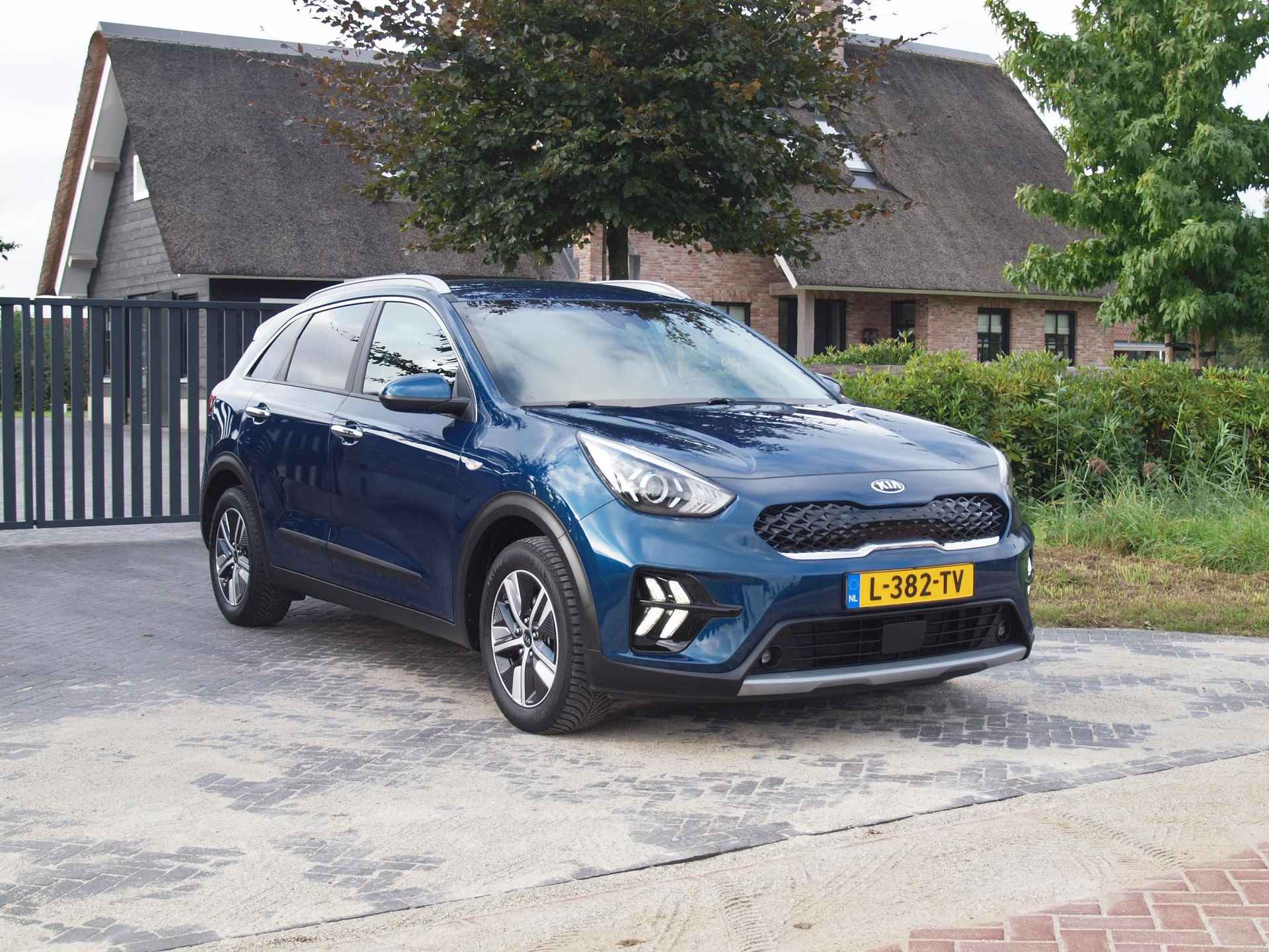 Kia Niro 1.6 GDi Hybrid DynamicLine | Apple Carplay | Camera | Trekhaak | Cruise Control | DAB | - 4/33