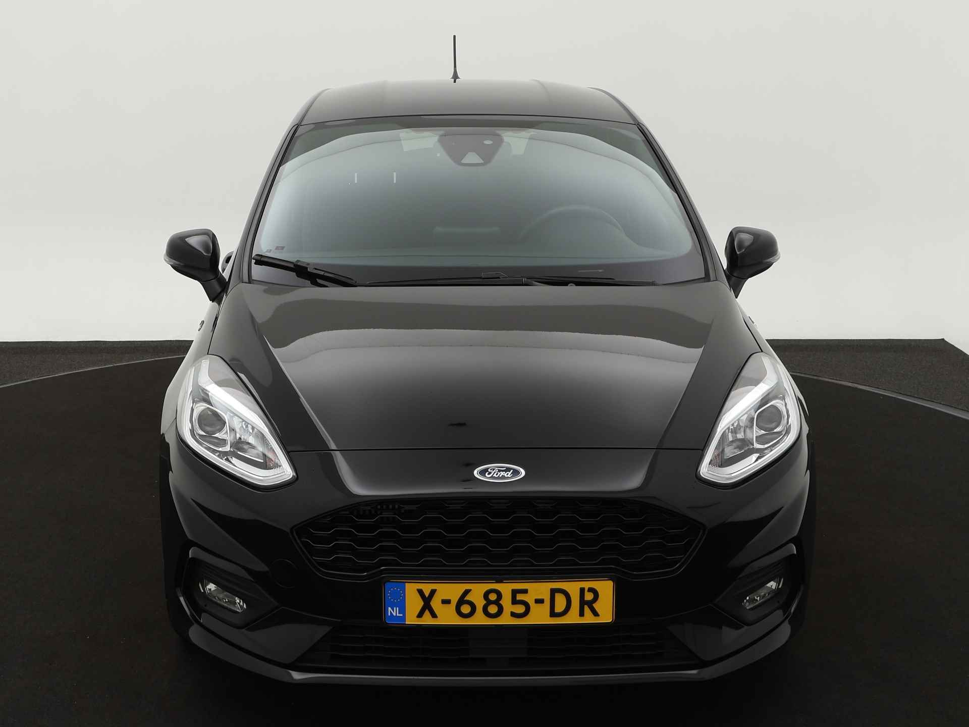 Ford Fiesta EcoBoost Hybrid 125 pk ST-Line | Winter Pack | LED | Apple Carplay | Clima | Navi | All Seasonbanden | - 8/17