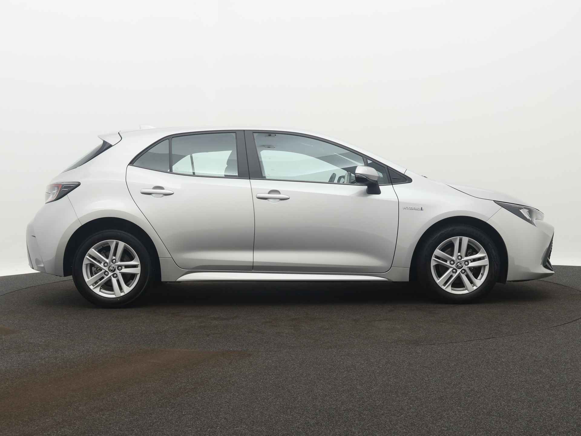 Toyota Corolla 1.8 Hybrid Active | Navigatie | Climate Control | Apple Carplay/Android Auto | Camera | - 11/36