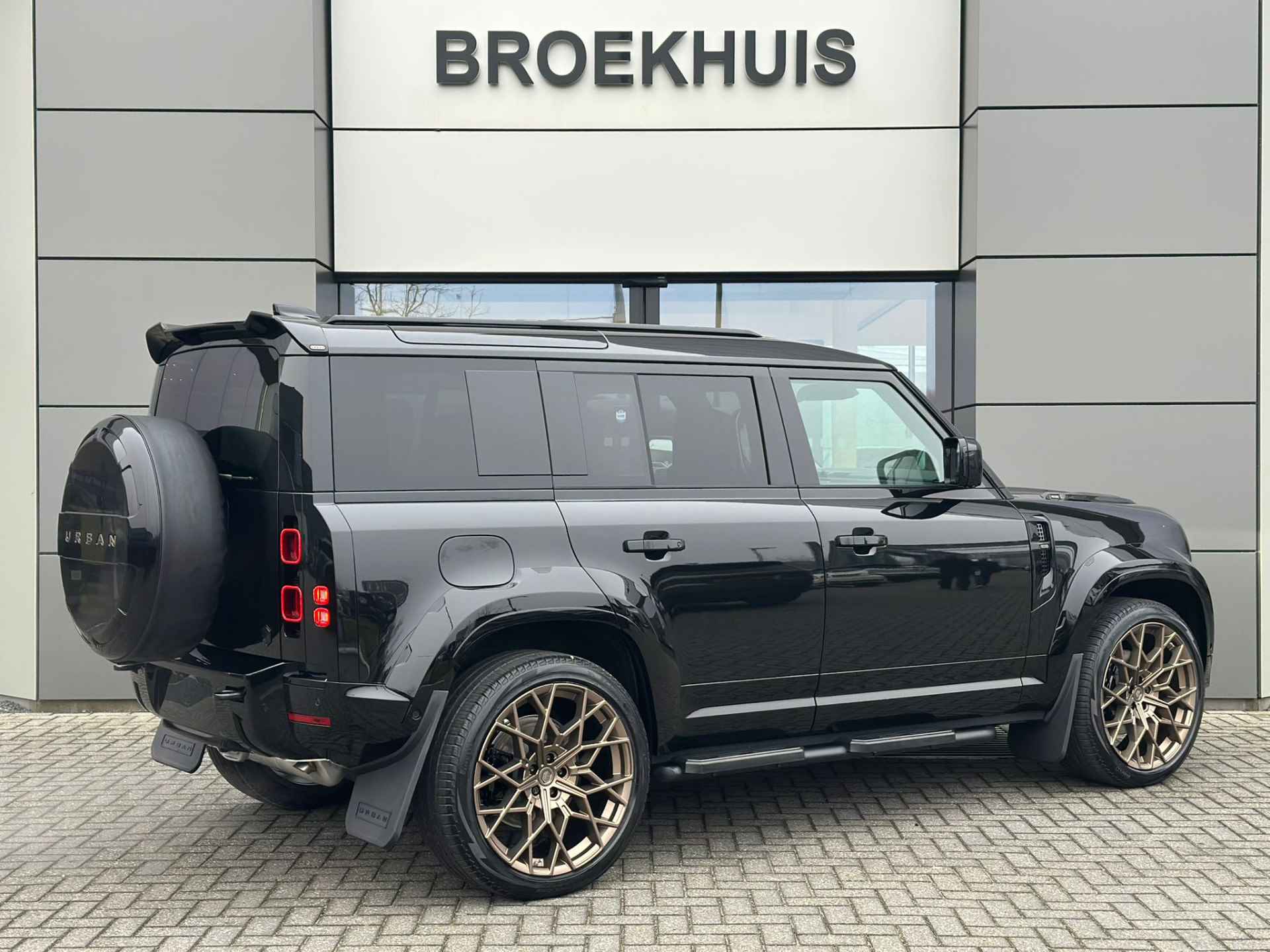 Land Rover Defender URBAN WideTrack 110 X-Dynamic HSE | 23" URBAN UC-9 velgen Brons | URBAN WideTrack verbreders | Full Options | - 3/15