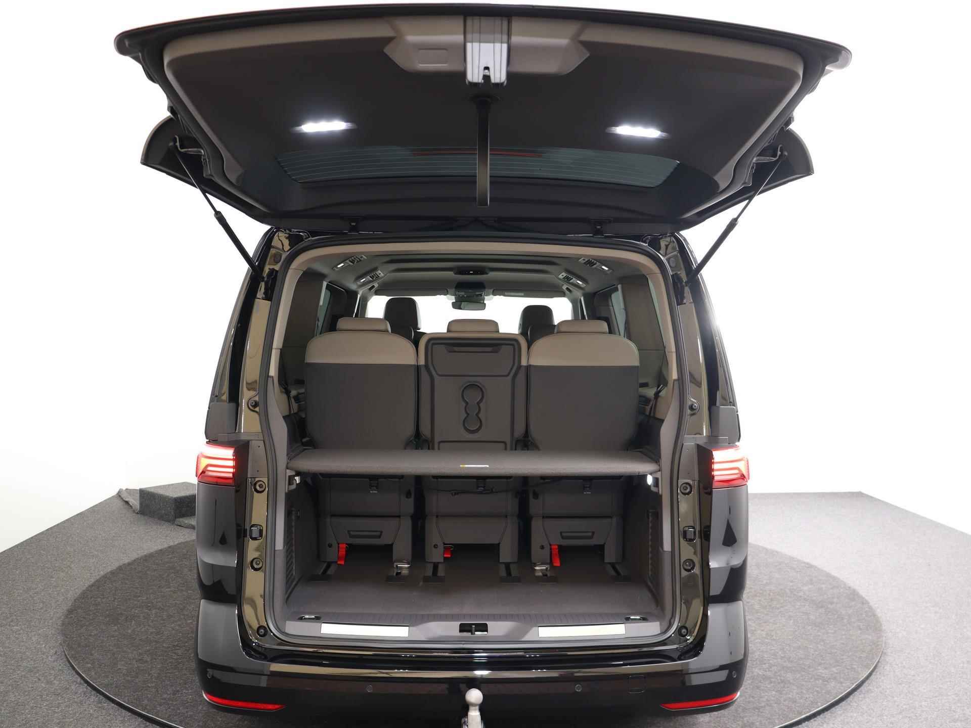 Volkswagen Multivan 1.4 eHybrid L2H1 Style | Direct leverbaar | Head up | Adaptive cruise control | 7 persoons VIS a VIS | Trekhaak | Chrome lijst | App connect | Leder | Travel assist | - 16/76