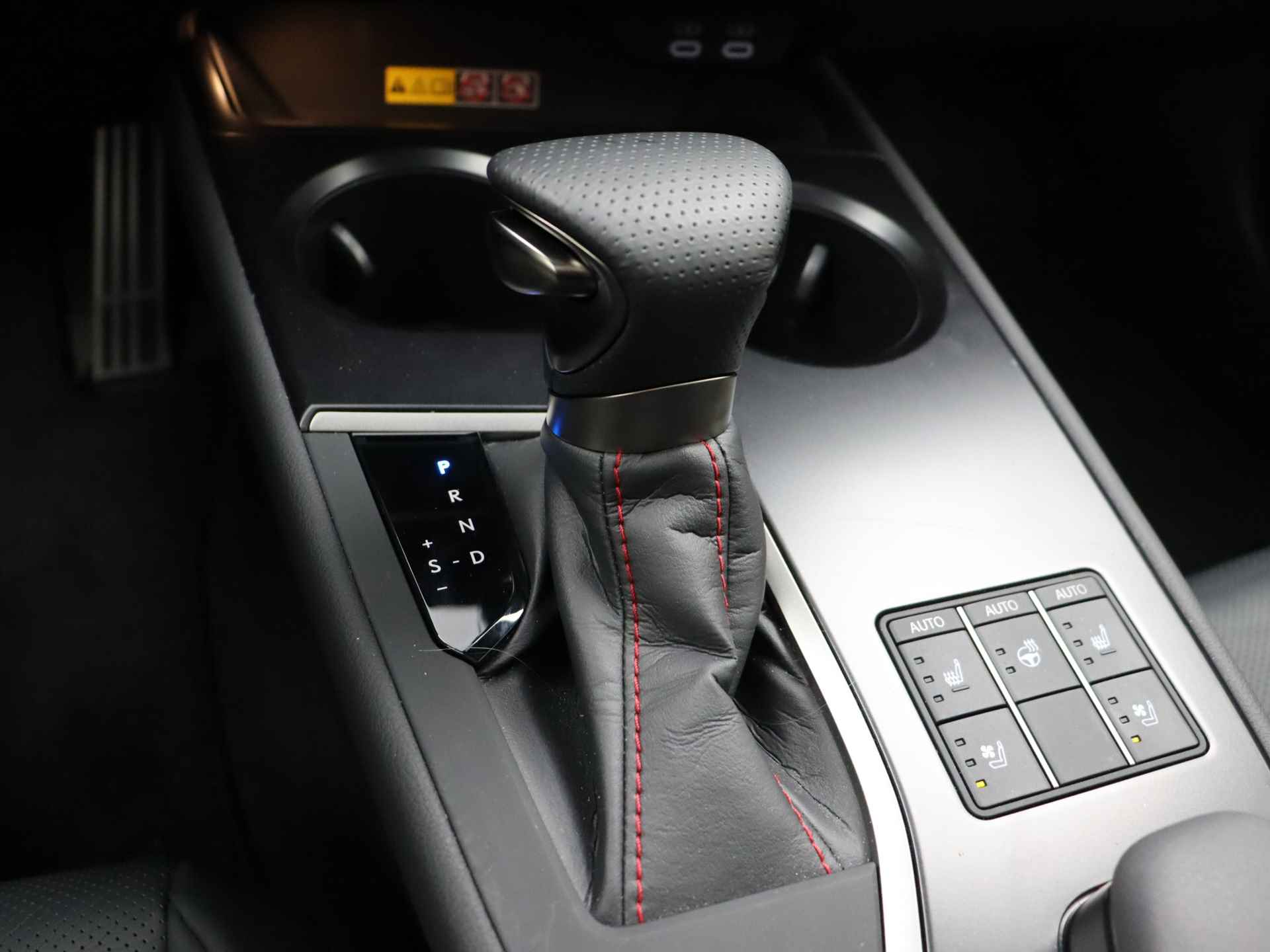 Lexus UX 250h F Sport Line | Head Up Display | Open dak | 360 Camera | Stoelkoeling | - 10/35