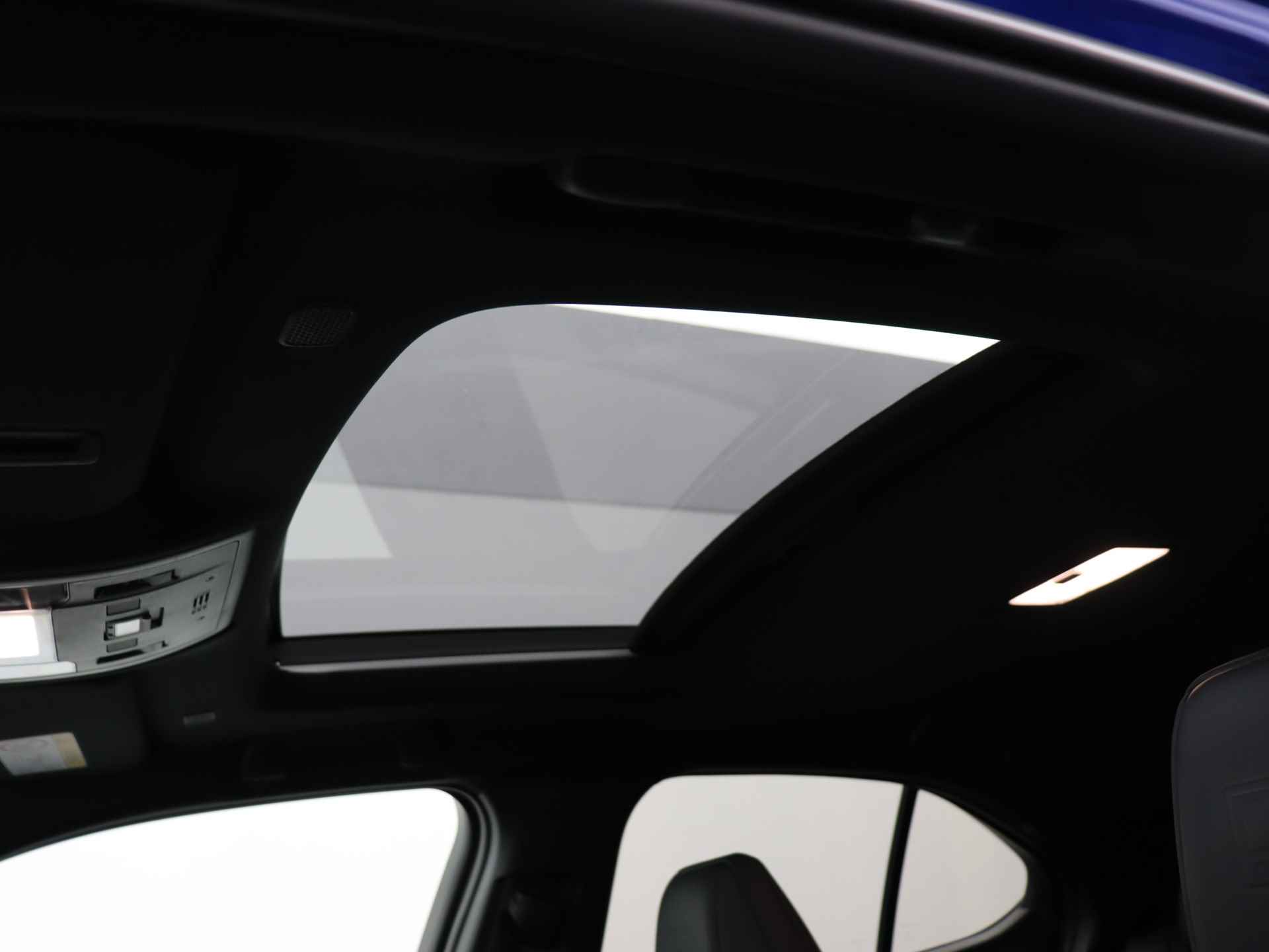 Lexus UX 250h F Sport Line | Head Up Display | Open dak | 360 Camera | Stoelkoeling | - 16/35