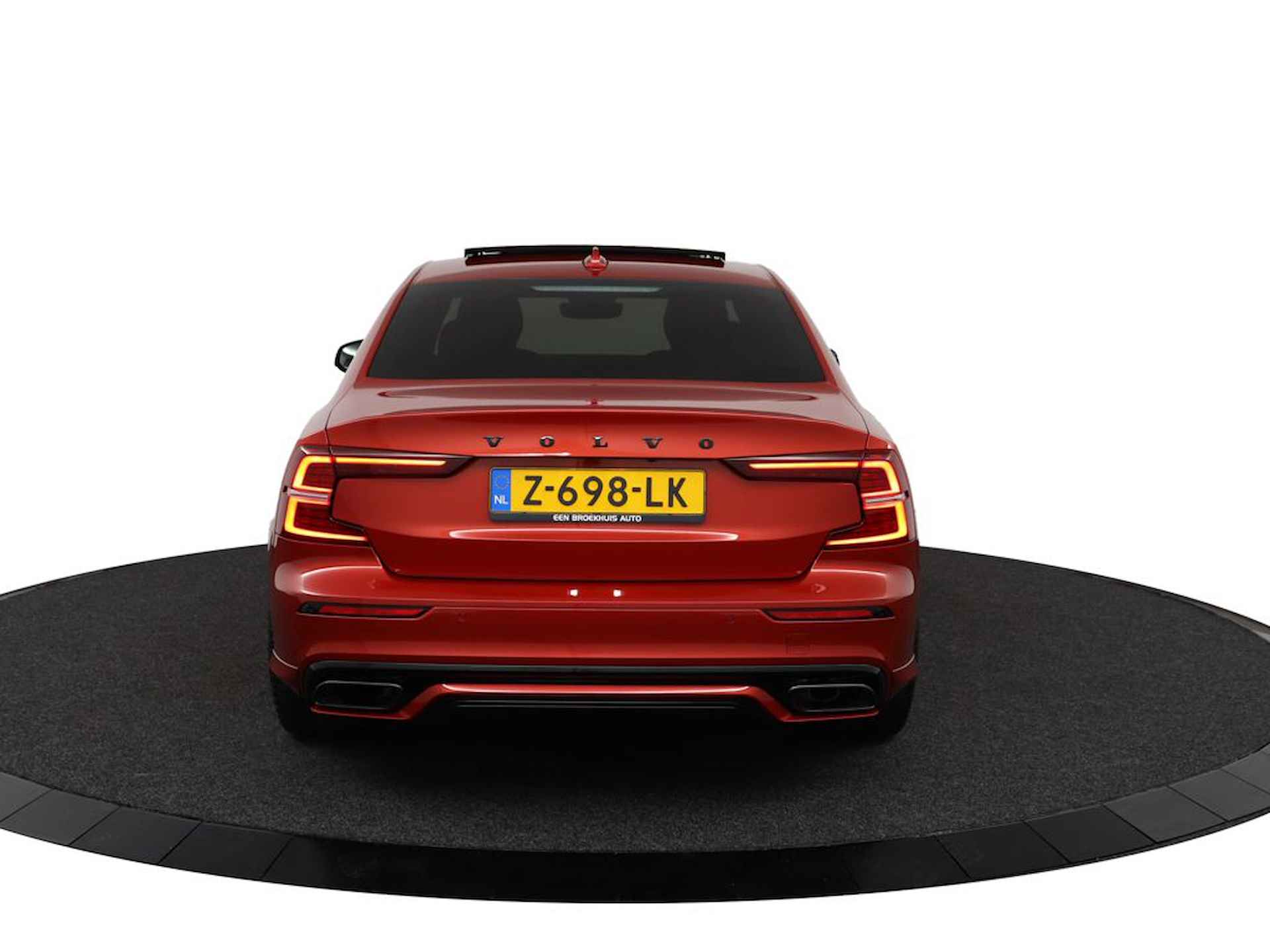 Volvo S60 B4 Plus Dark | Demo Deal | 20'' | Panoramadak | Premium Audio by Harman Kardon | Stoelverwarming voor & achter | Stuurwielverwar Keyless entry | Elektrisch verstelbare stoel incl. geheugen | Parkassist camera | Park Assist voor en achter | - 32/51