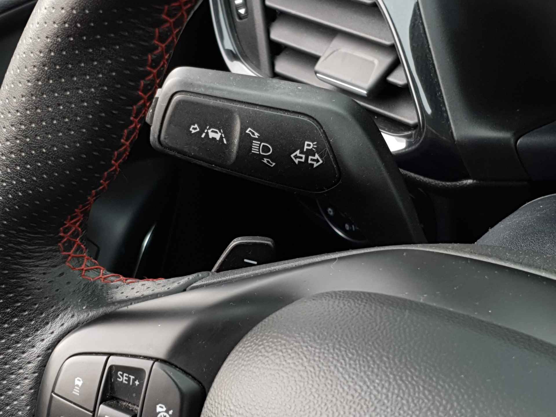 Ford Fiesta 1.0 ST-Line | Automaat! | Achteruitrijcamera | Adap. Cruise Control | BLIS | Parkeersenoren - 16/37