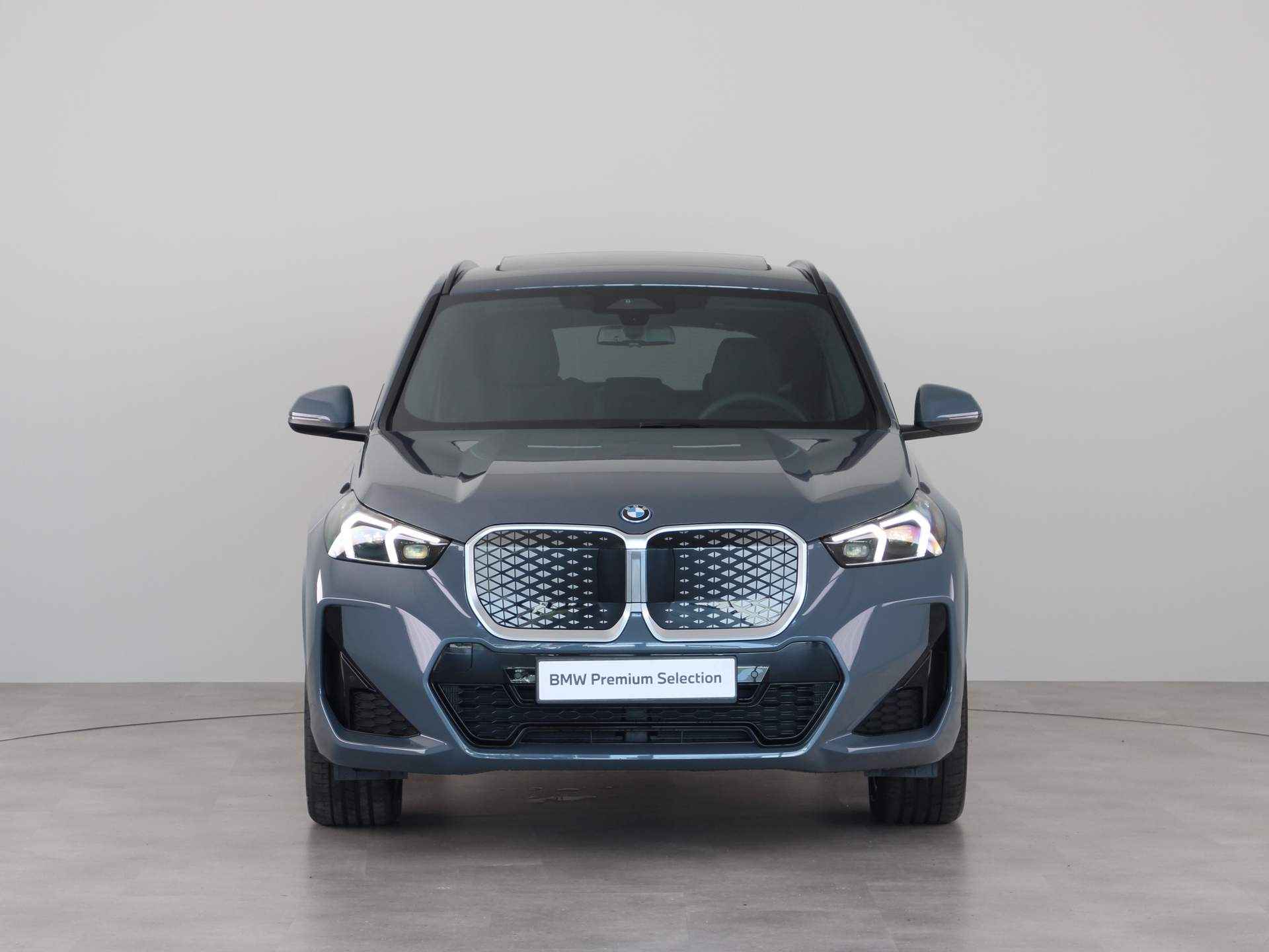 BMW iX1 eDrive20 M-Sport - 7/24