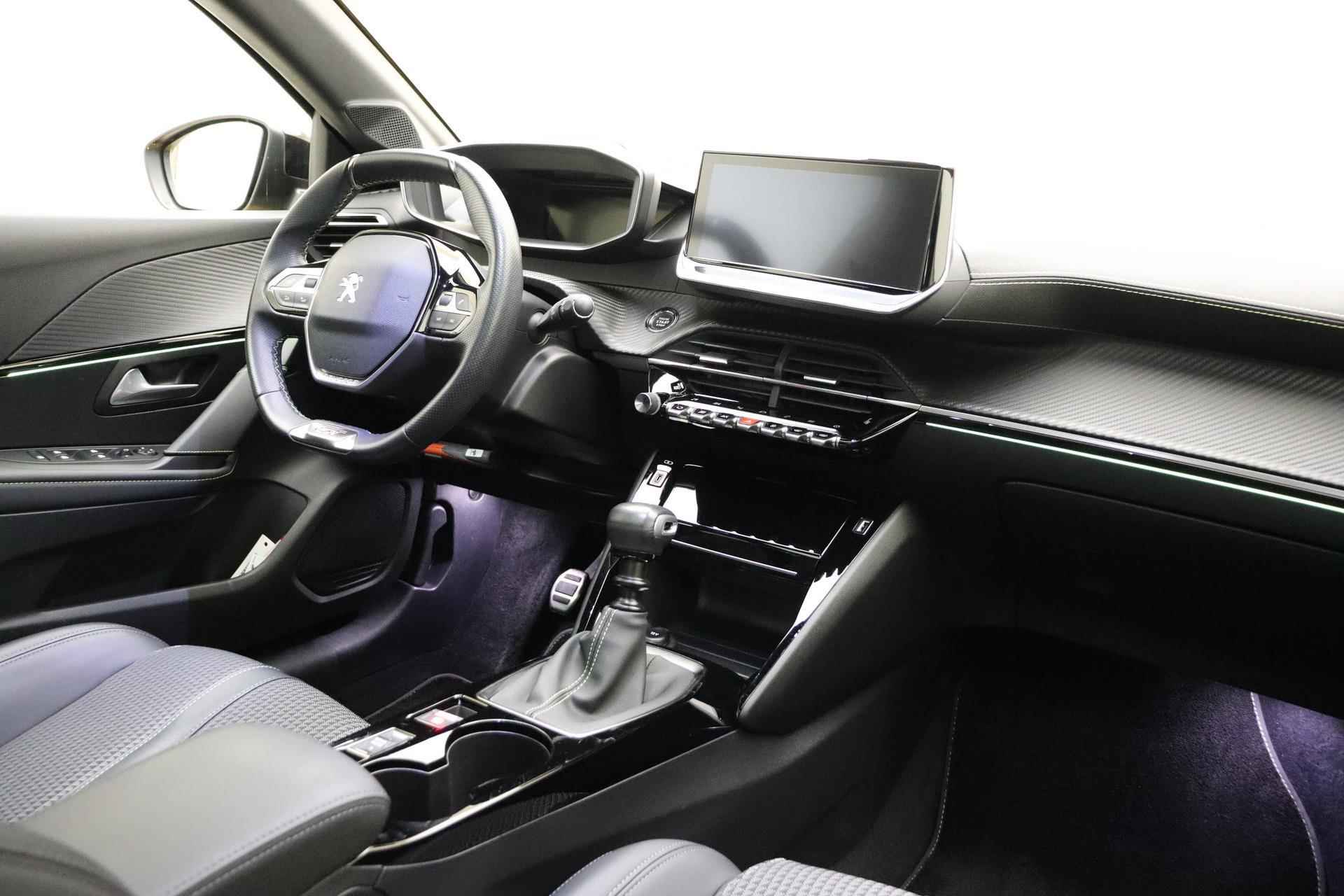 Peugeot 208 1.2 PureTech GT-Line | Panorama Dak | Stoelverwarming | Navigatie | Climate & Adaptive Cruise Control | PDC voor + achter | Camera | LED | - 4/36