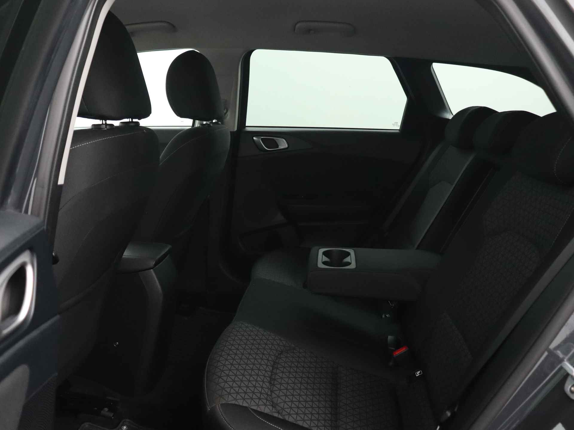Kia Ceed Sportswagon 1.4 T-GDi DynamicLine | Automaat | Parkeercamera | Apple Carplay / Android Auto | - 19/38