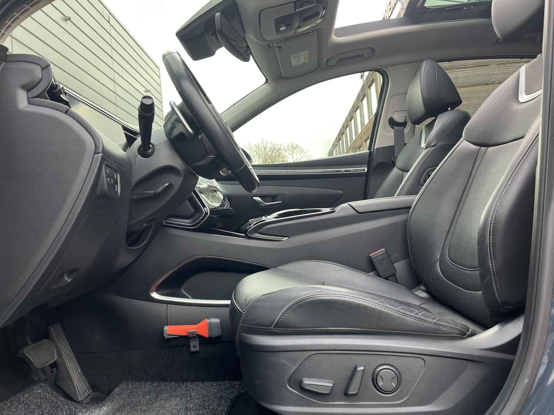 Hyundai Tucson 1.6 T-GDI HEV Premium Sky | Lederen bekleding & memory | Schuifkanteldak | 1ste eigenaar | - 22/45