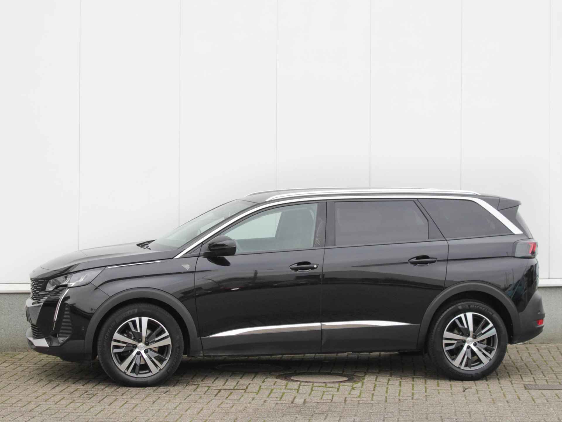 Peugeot 5008 1.2 PureTech Road Trip 7P Automaat | Navi | Cruise | Clima | Camera | Park sens | Lm-Velgen - 2/32