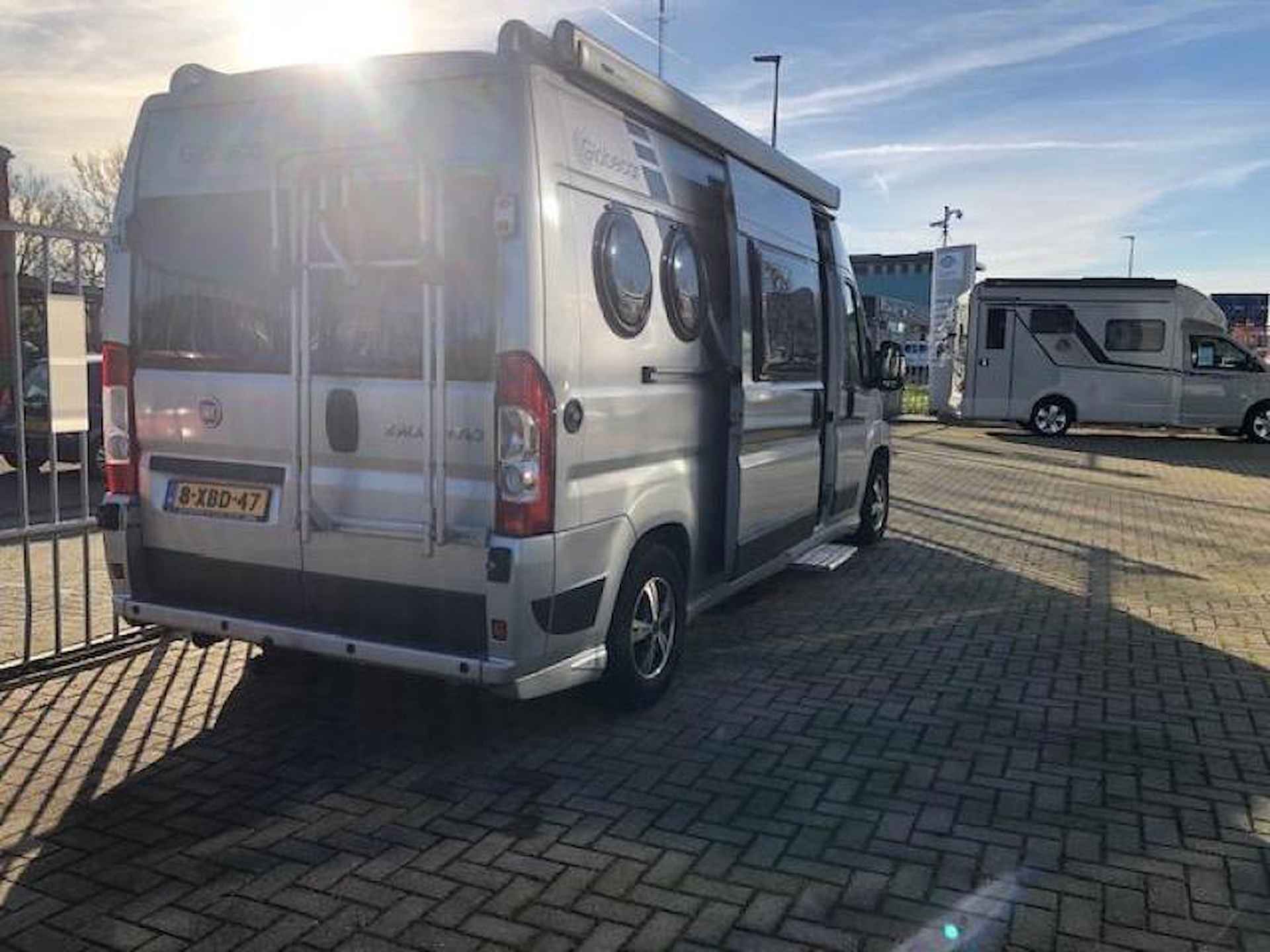 Pössl Globecar 600 buscamper 6 mtr - 4/22