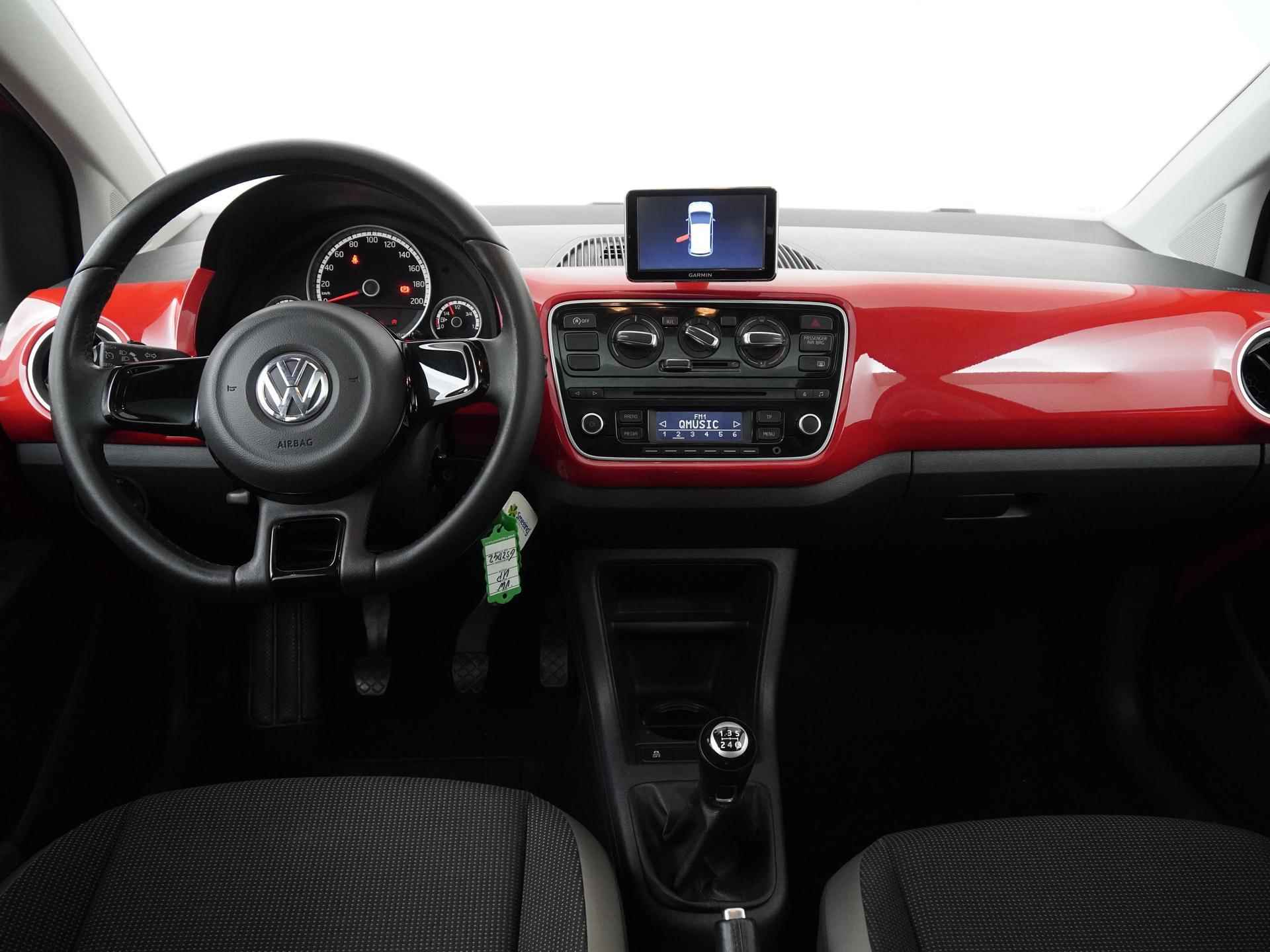 Volkswagen Up! 1.0 high up! BlueMotion | Panoramadak | Parkeersensor | Lichtmetalen Velgen | Zondag Open! - 5/32