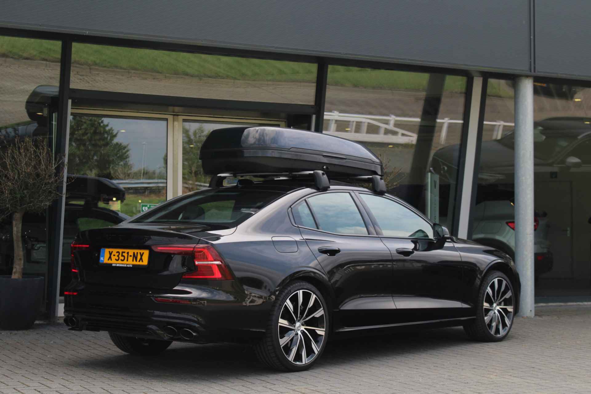 Volvo S60 B4 Plus Dark | HEICO SPORTIV | Panoramadak | Harman/Kardon | Sportstoelen | Adaptive Cruise | BLIS | 20-Inch | Trekhaak - 3/49