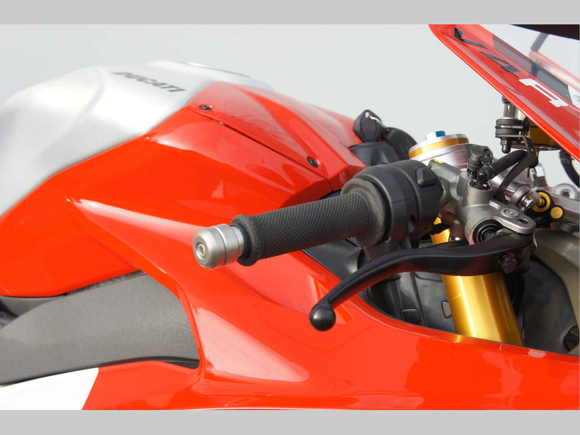 Ducati PANIGALE V4R - 8/22