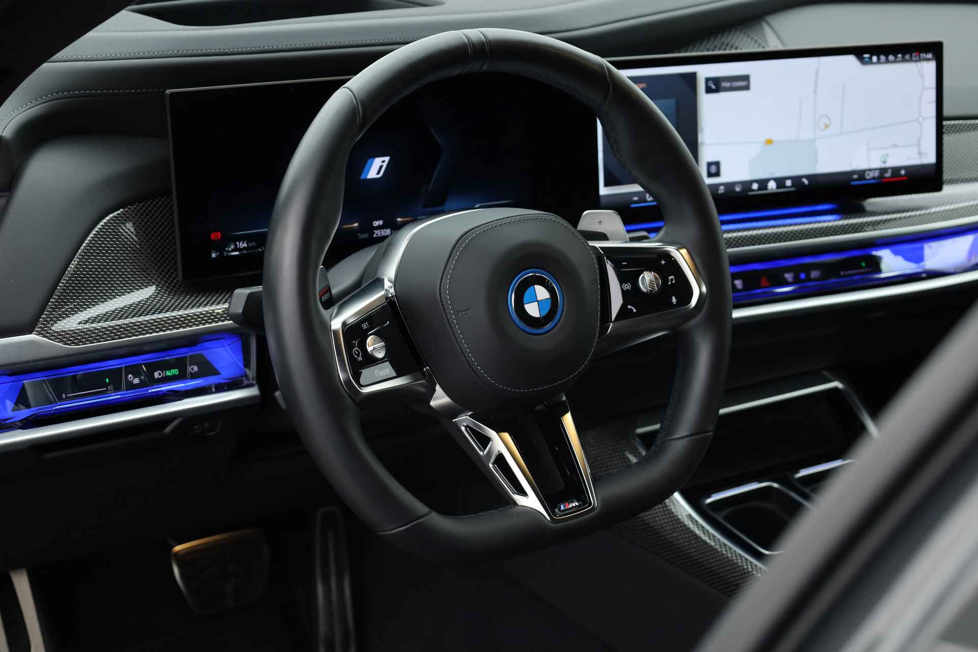 BMW 7 Serie 750e xDrive M Sport | Pano | Skylounge | HUD | Soft Close | Luchtvering | Massage | B&W | - 5/46