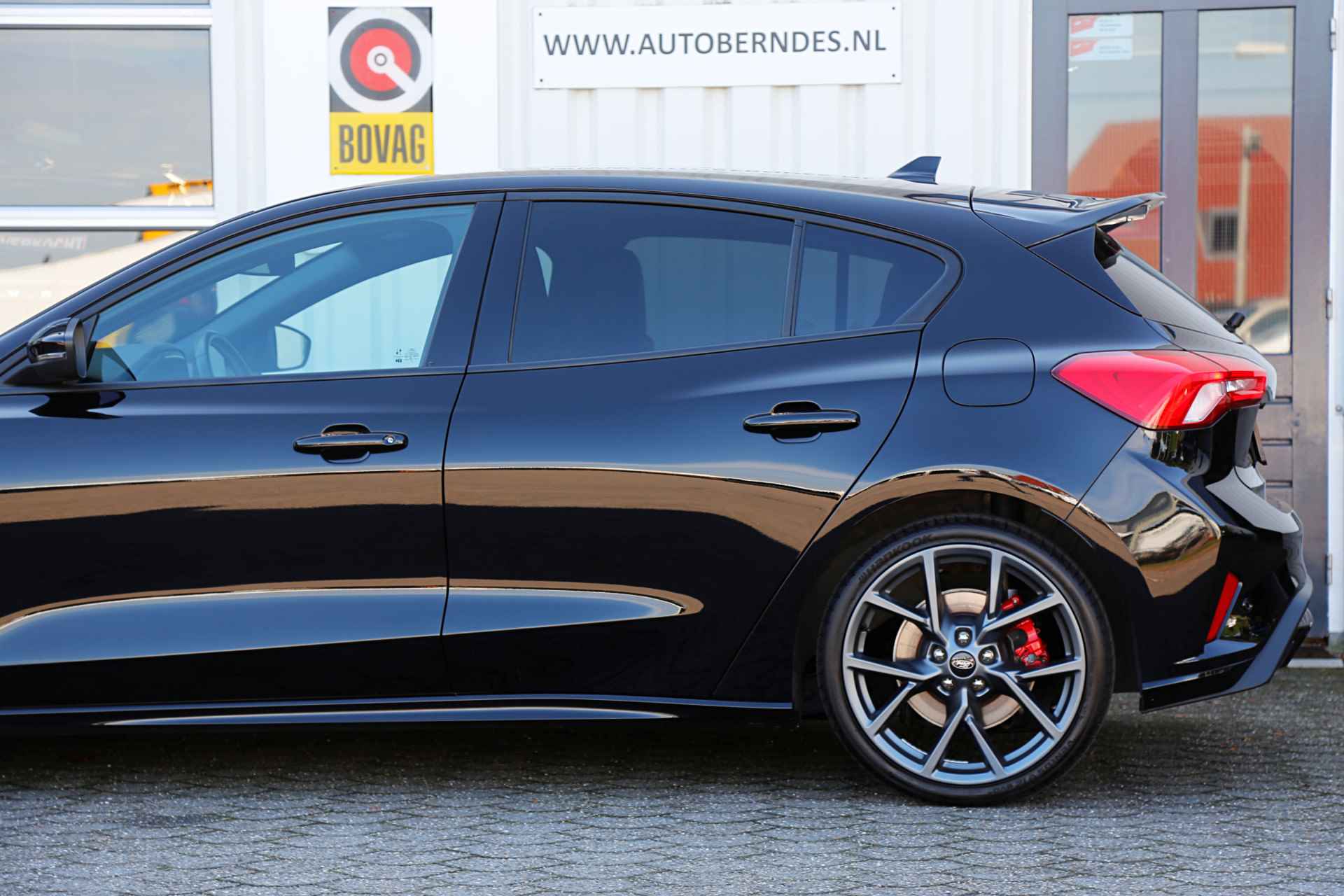 Ford Focus 2.3 EcoBoost ST 280PK*Perfect Ford Onderh.*1ste Eig.*BTW*Digi Klokken/B&O/Recaro/Stoelverw./Stuurverw./Keyless Entry+Go/Apple Ca - 49/63