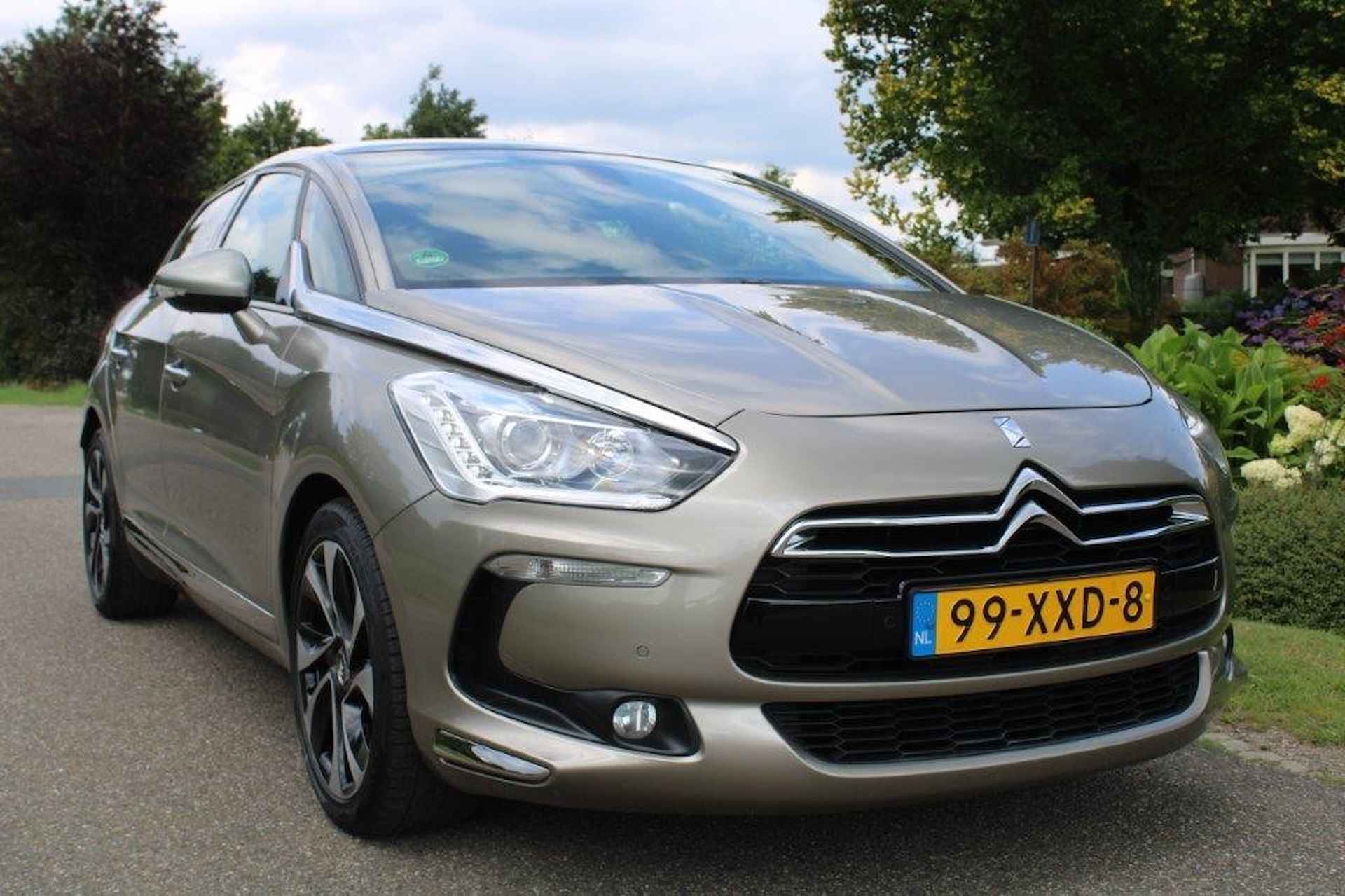 CITROEN Ds5 1.6 156pk So Chic automaat ECC/navi/cruise/camera/pano - 27/42