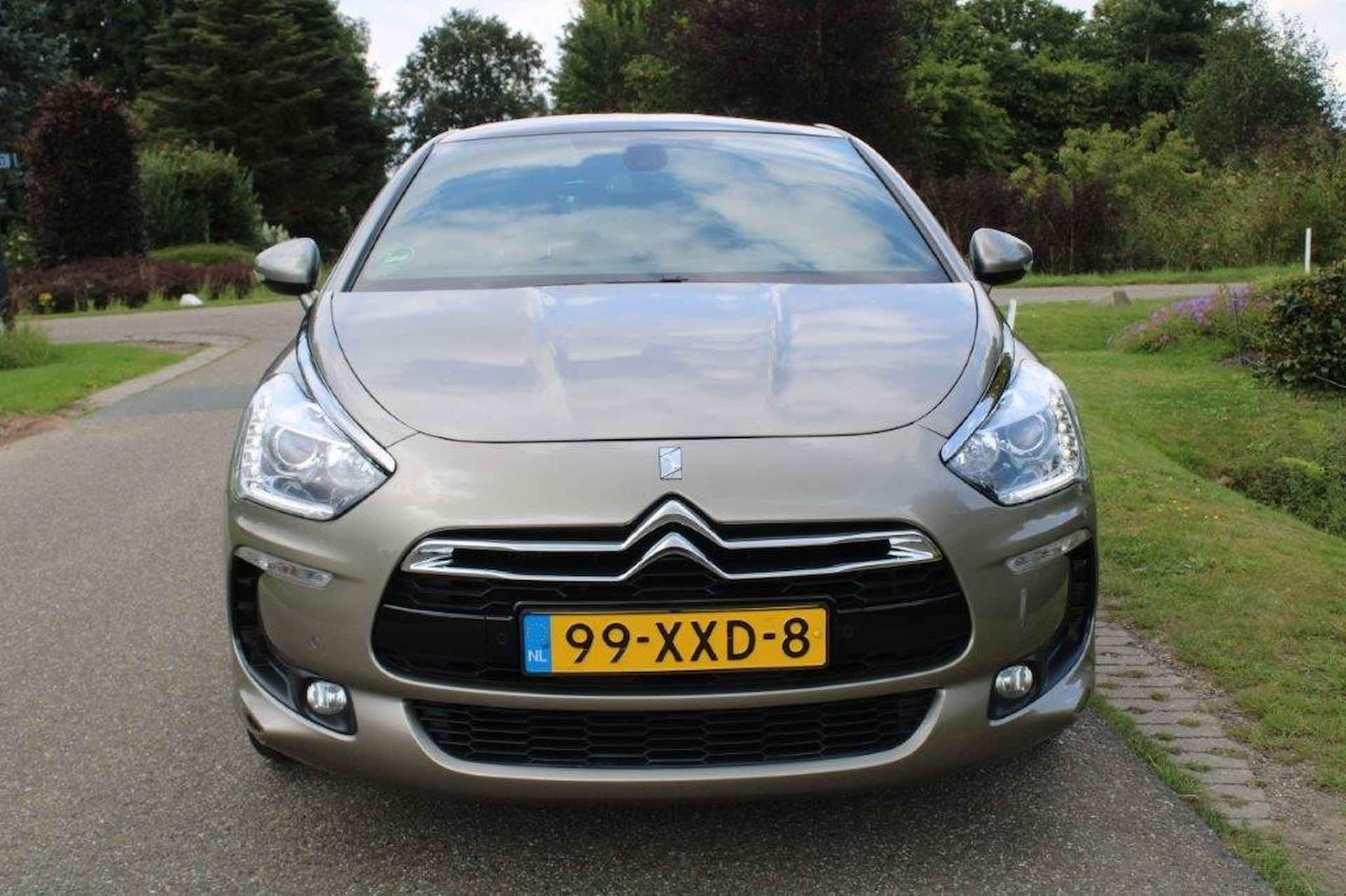 CITROEN Ds5 1.6 156pk So Chic automaat ECC/navi/cruise/camera/pano - 28/42