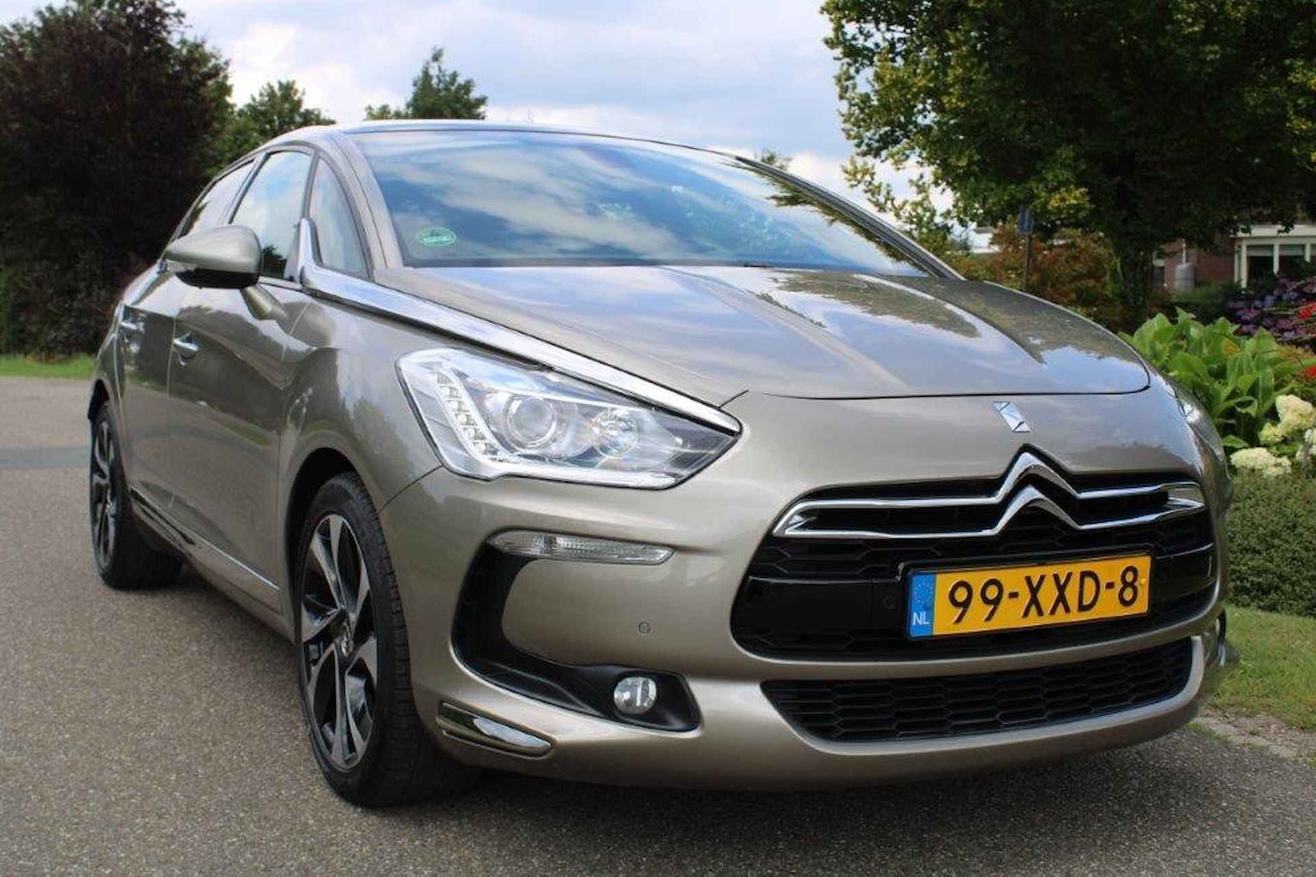 CITROEN Ds5 1.6 156pk So Chic automaat ECC/navi/cruise/camera/pano - 32/42