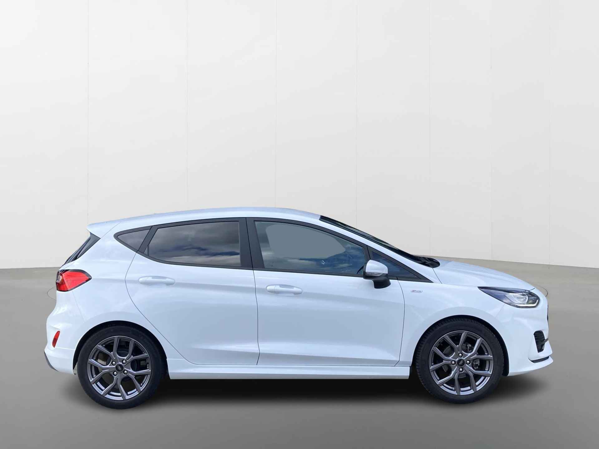 Ford Fiesta ST-Line 1.0 Hybrid 125PK | Stoel, Stuurwiel- én Voorruitverwarming | Parkeer sensoren achter | Apple Carplay | Android Auto | - 3/25