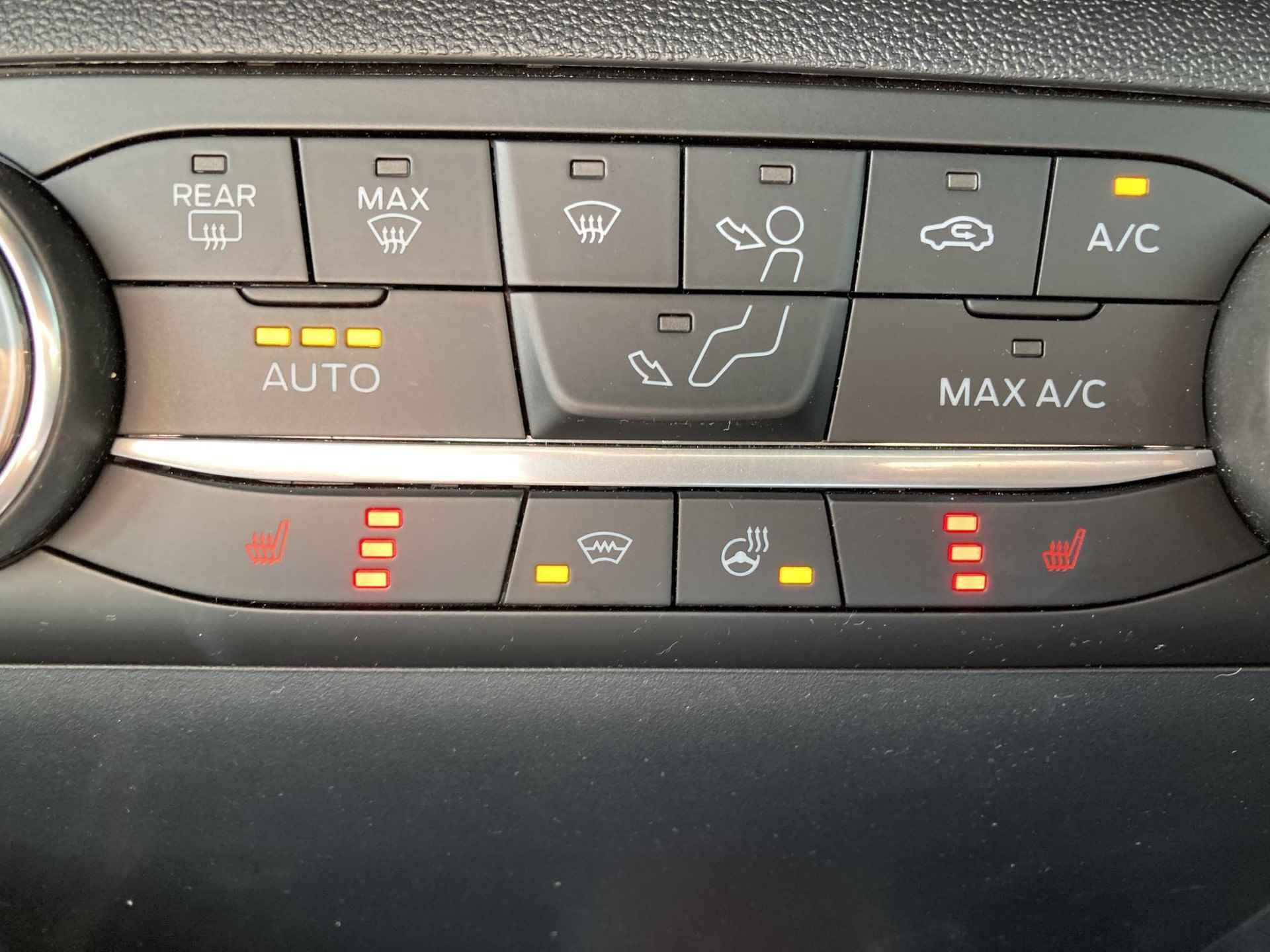Ford Fiesta ST-Line 1.0 Hybrid 125PK | Stoel, Stuurwiel- én Voorruitverwarming | Parkeer sensoren achter | Apple Carplay | Android Auto | - 14/25