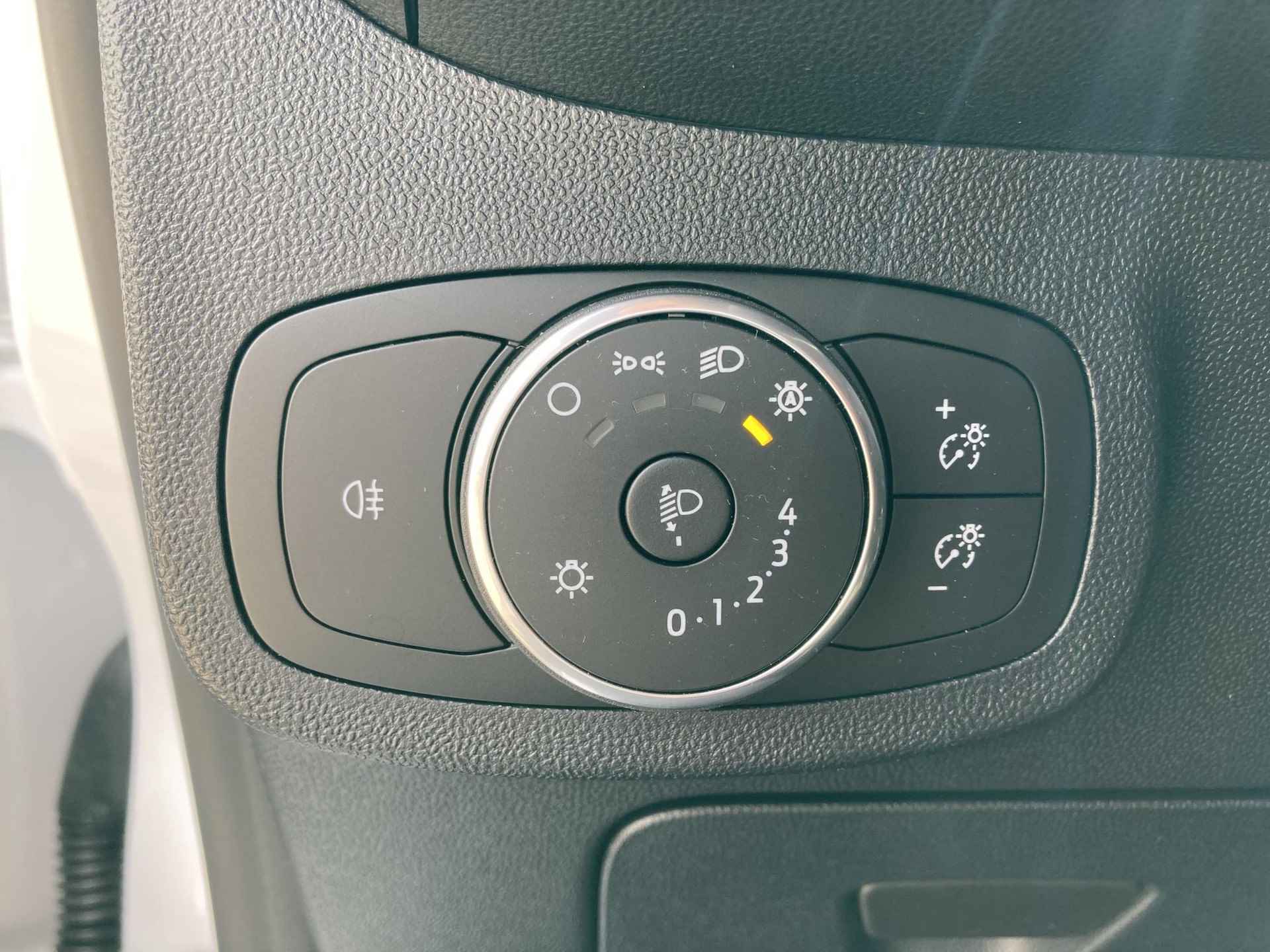 Ford Fiesta ST-Line 1.0 Hybrid 125PK | Stoel, Stuurwiel- én Voorruitverwarming | Parkeer sensoren achter | Apple Carplay | Android Auto | - 19/25