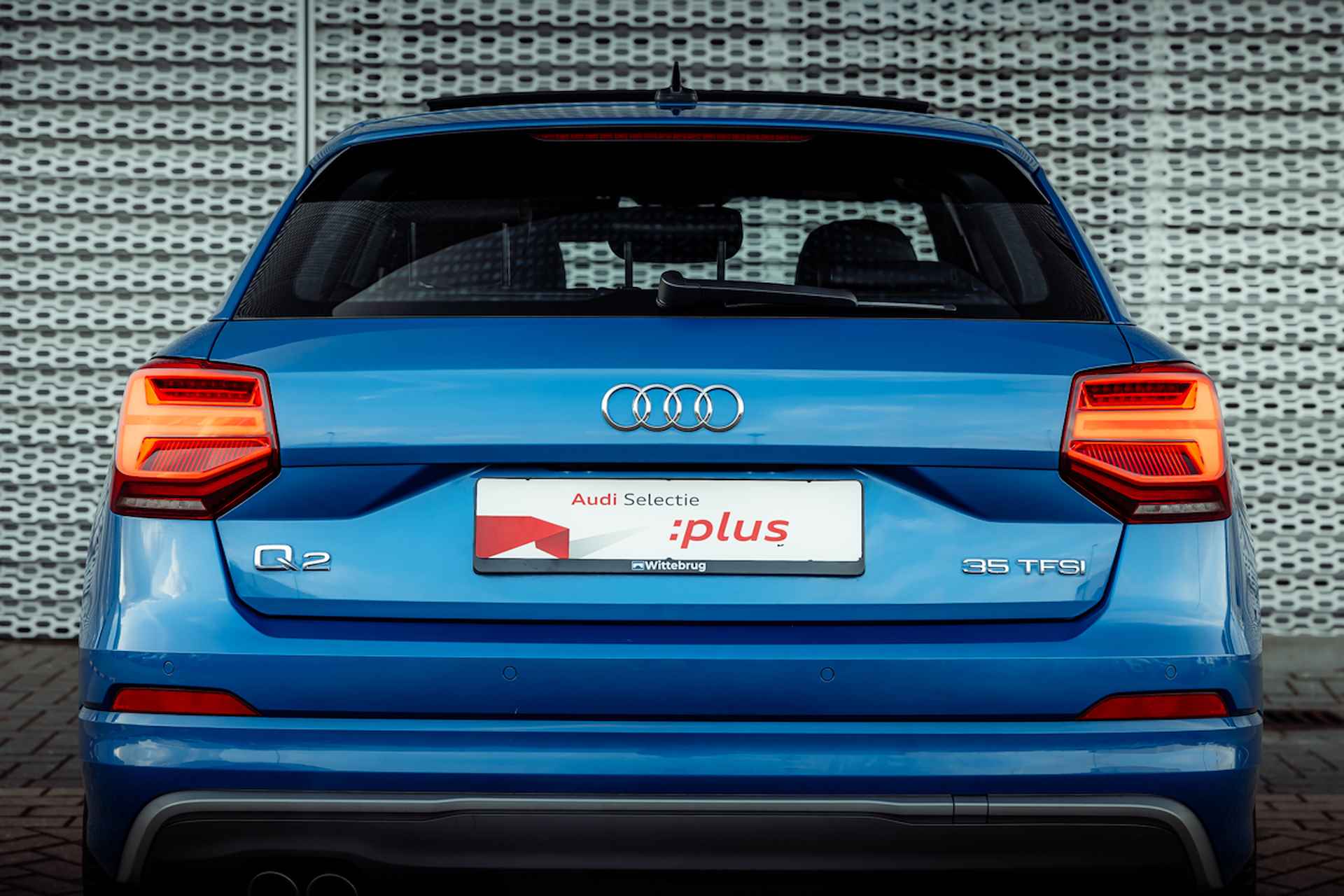 Audi Q2 35 TFSI 150pk s-tronic S Edition | S-line Interieur & Exterieur | Panoramadak | LED | Navigatie | 19" LM velgen - 12/32