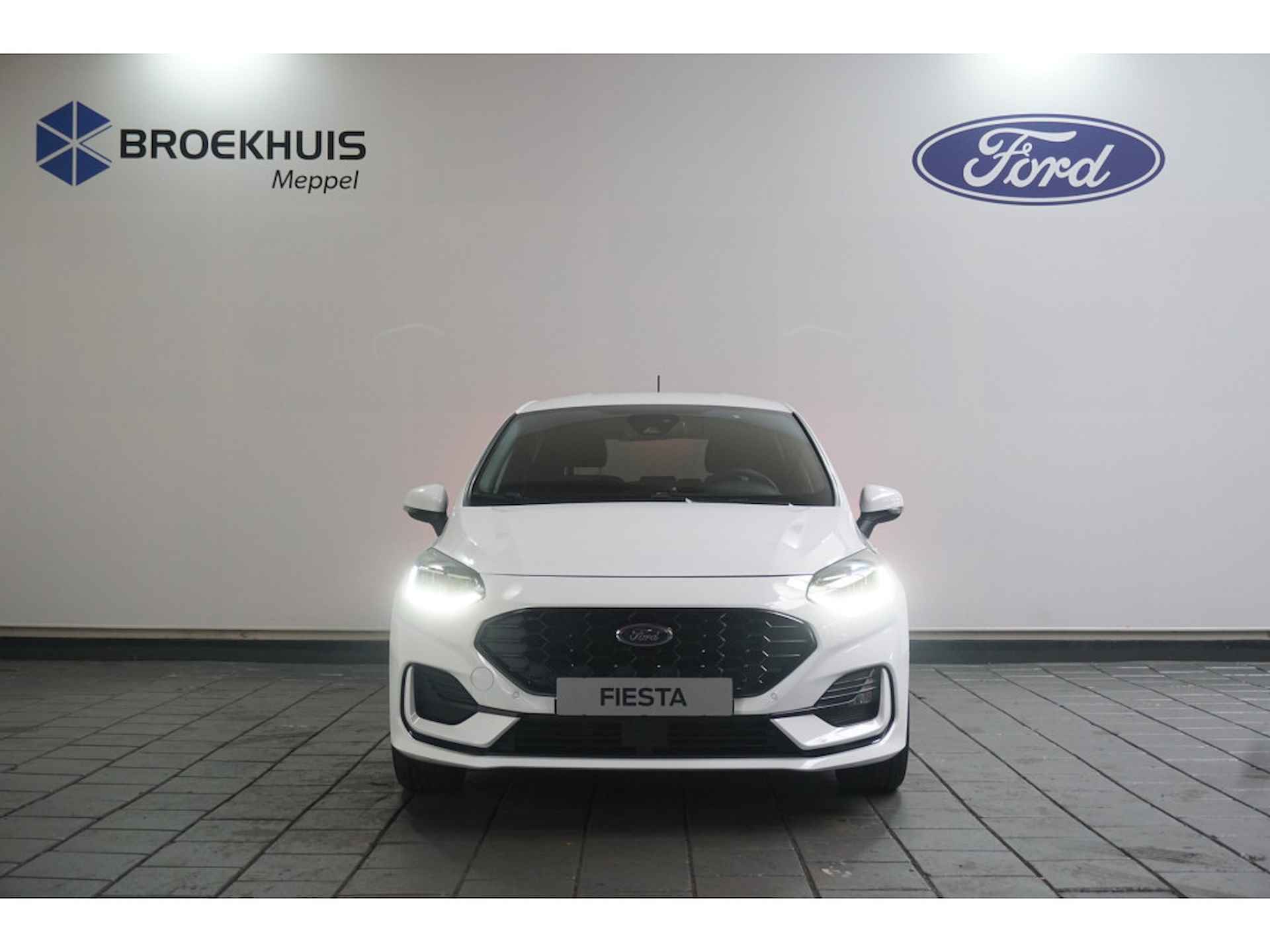 Ford Fiesta 1.0 EcoBoost Hybrid ST-Line X | 125pk! | Winter Pakket | B&O | Draadloze Telefoonlader | Camera | PDC Voor & Achter | All-Season - 10/20