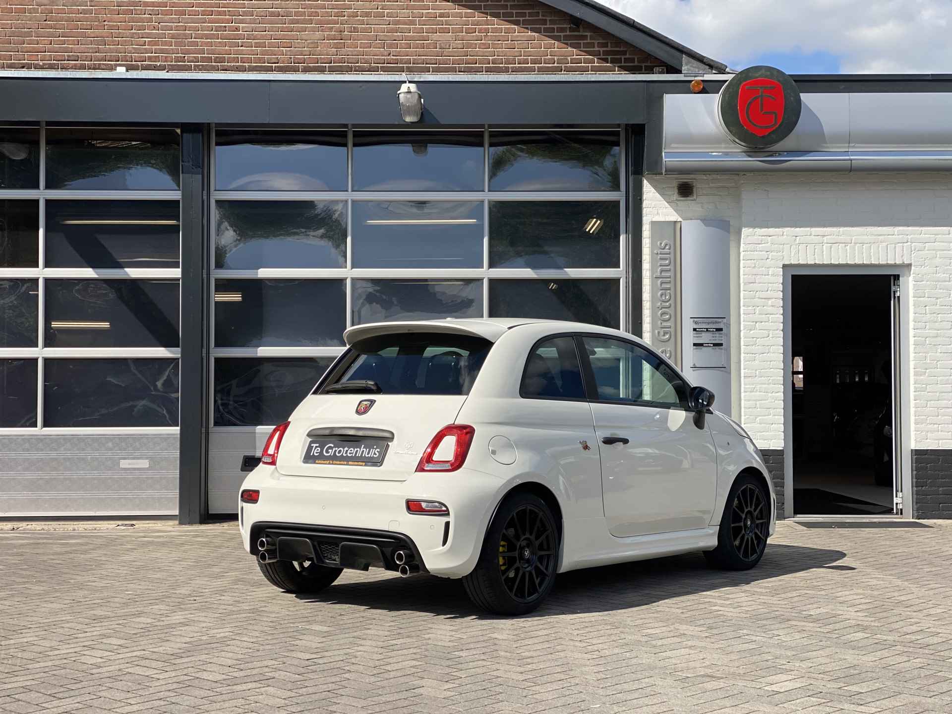 Abarth 695 Fiat / Abarth 695 COMPETIZIONE 1.4T 180PK | SABELT | - 5/30