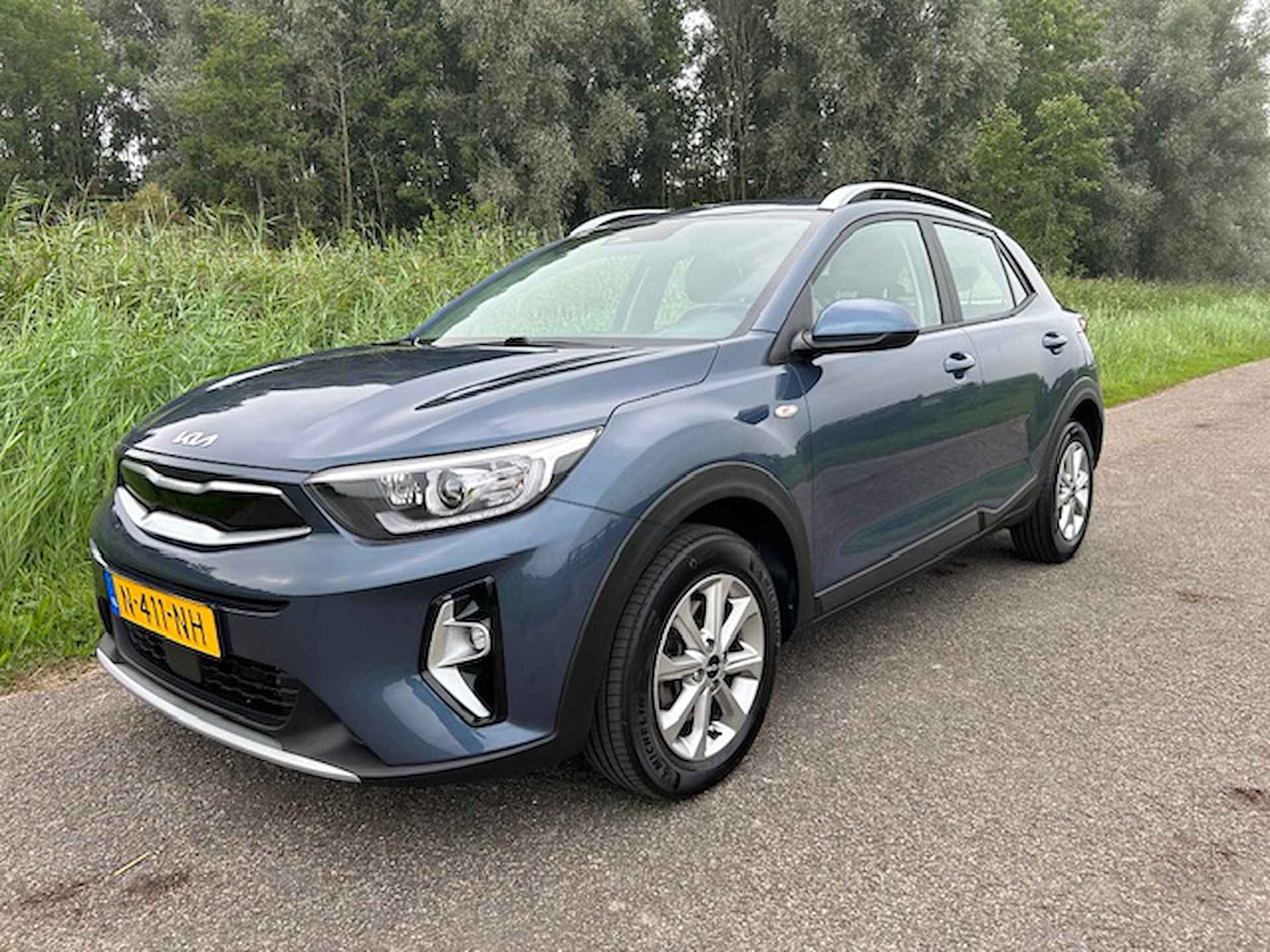 KIA Stonic 1.0 T-GDi 100pk DynamicLine | Apple carplay / Android auto | Trekhaak | Camera | Pdc | LM velgen | NAP | Rijklaar prijs! - 3/25