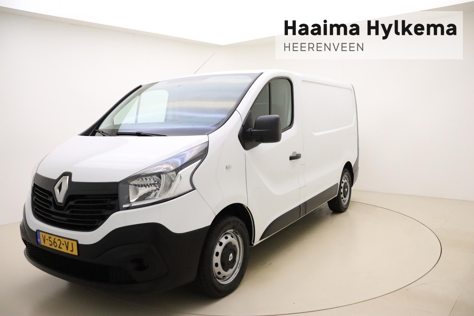 Renault Trafic 1.6 dCi T27 L1H1 Comfort | Airco | Trekhaak | 3 Zitplaatsen voor | Cruise control | Electrische ramen | Zijschuifdeur