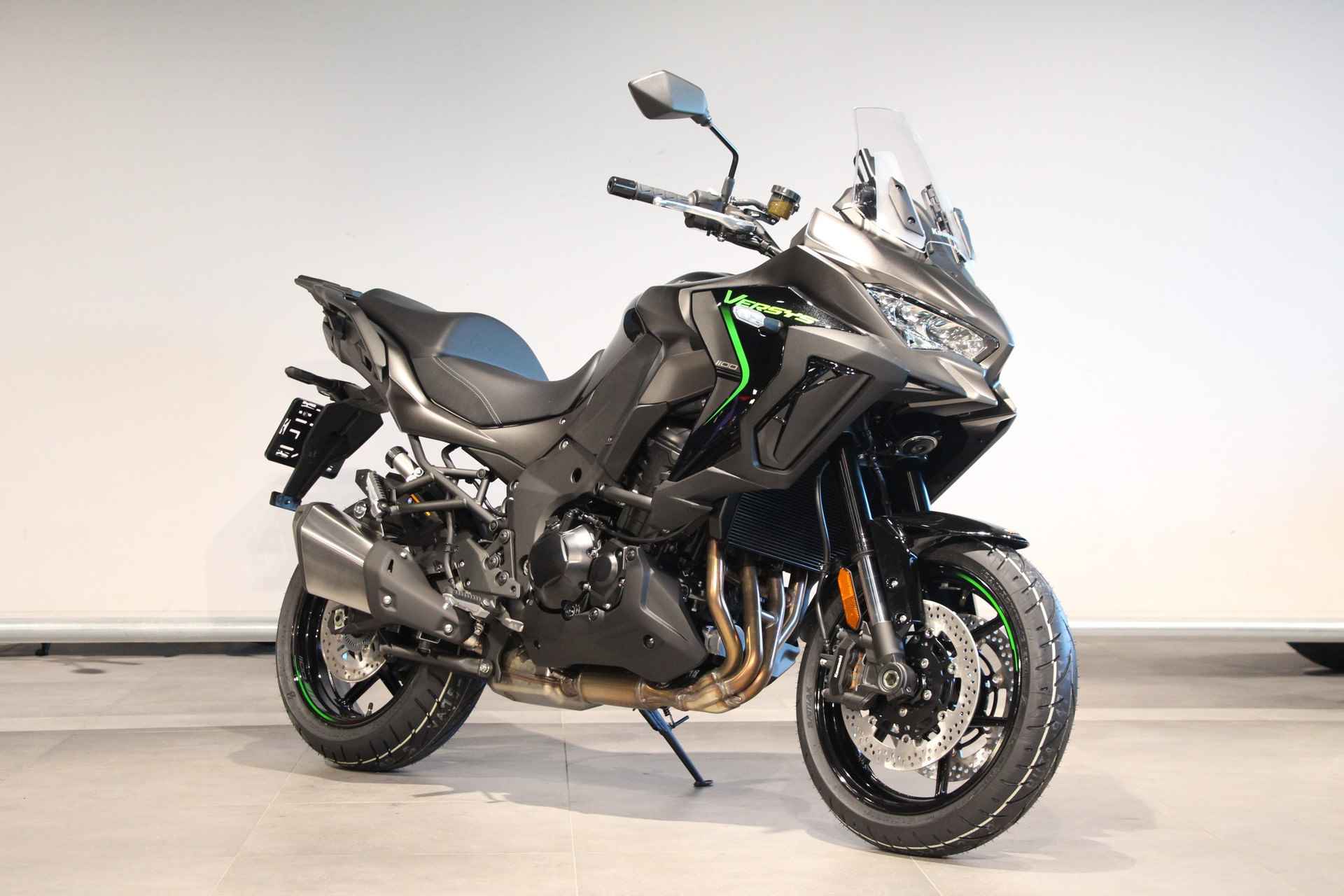 Kawasaki VERSYS 1100 - 2/14