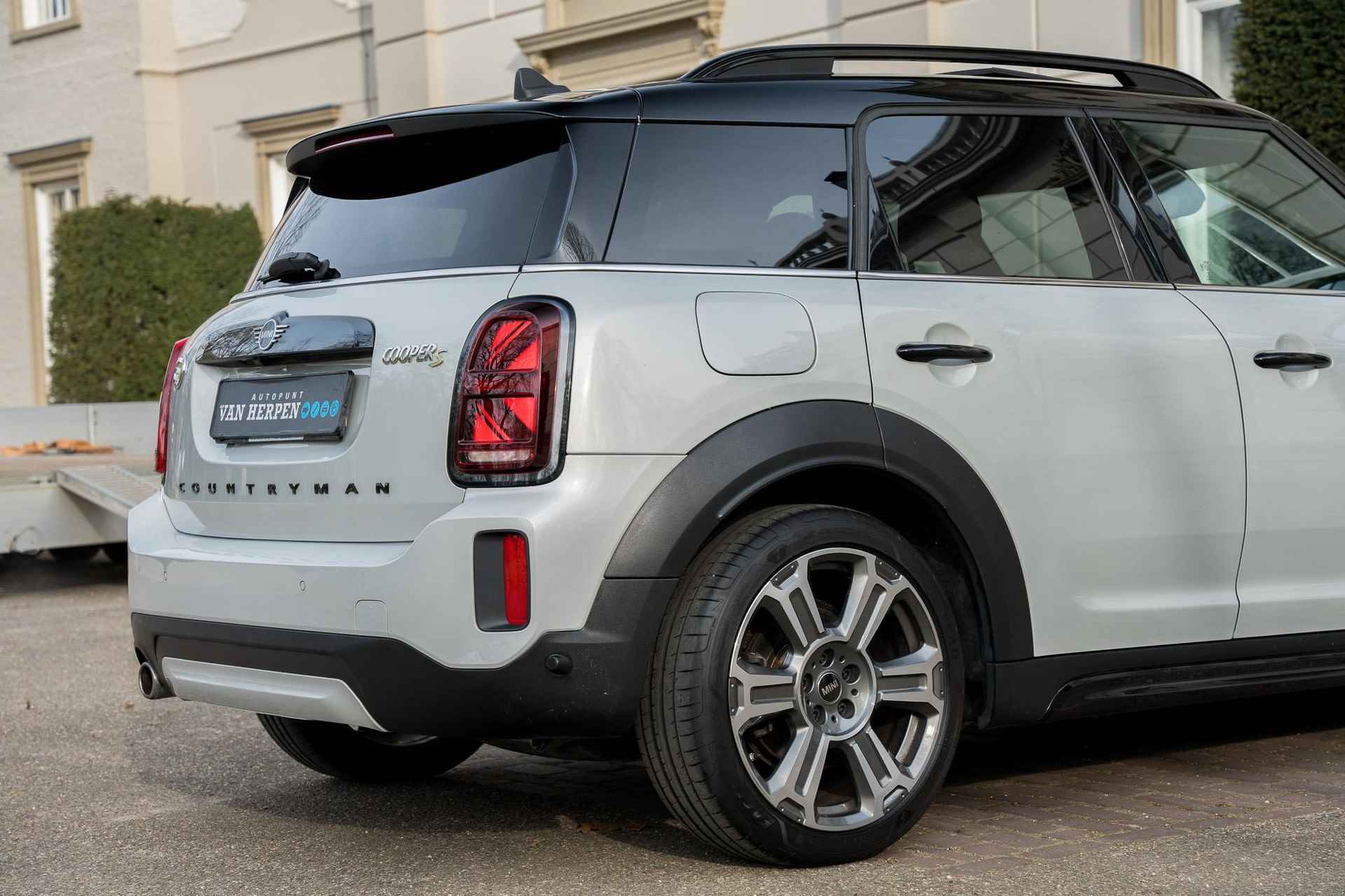 Mini Mini Countryman 2.0 Cooper S E ALL4 Classic LCI | PANO | H&K | CAMERA | CARPLAY | KEYLESS - 13/54