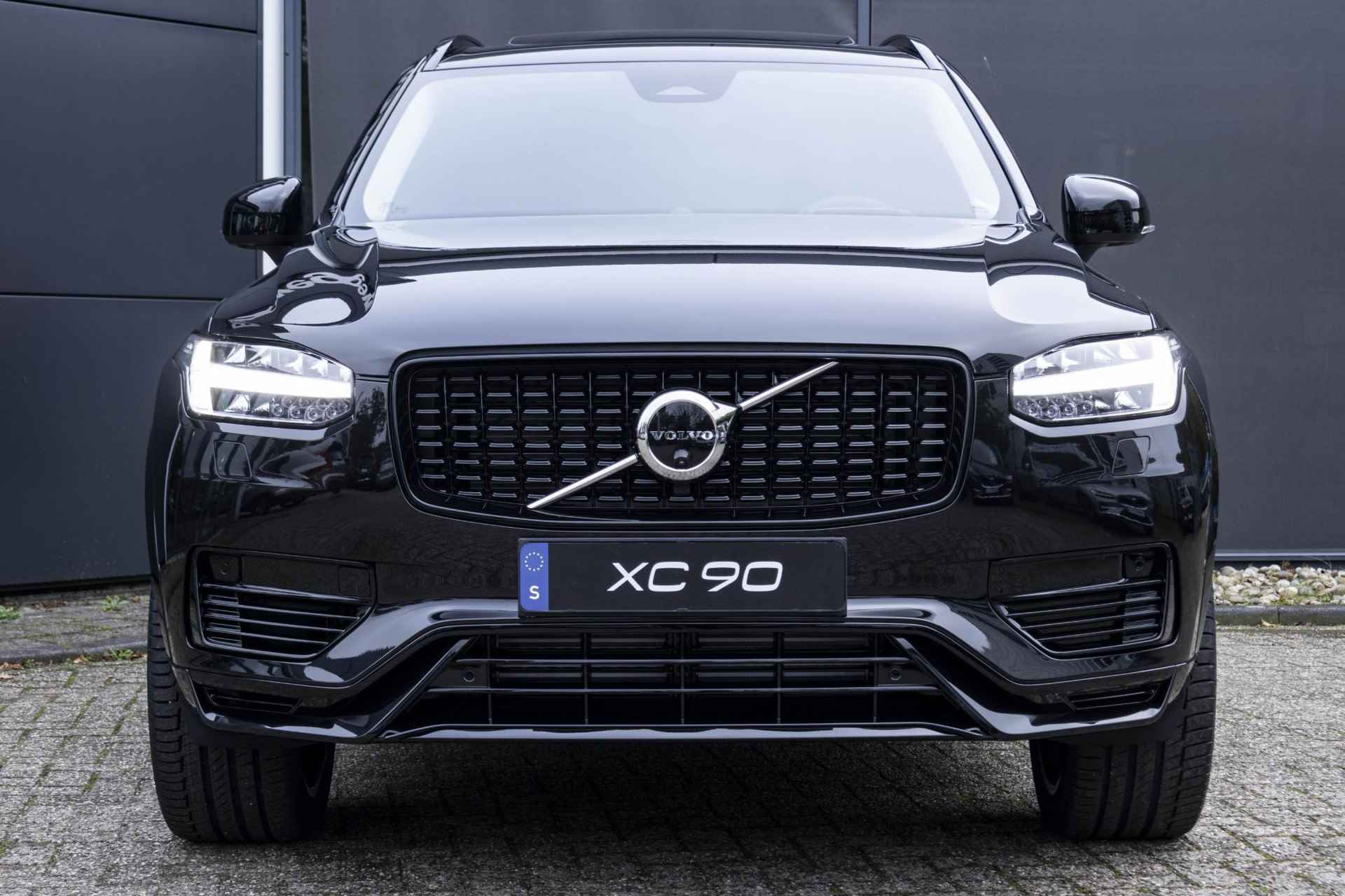 Volvo XC90 T8 Recharge AWD Ultra Dark | Stock Deal | Geventileerd Nappa Lederen Stoelen | Luchtvering | Bowers & Wilkins Premium Audio | 360° Camera | - 8/46