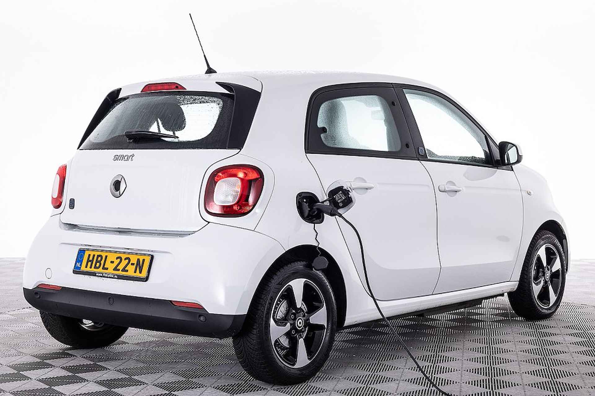 Smart Forfour Passion 18 kWh | ECC | VELGEN . - 26/33