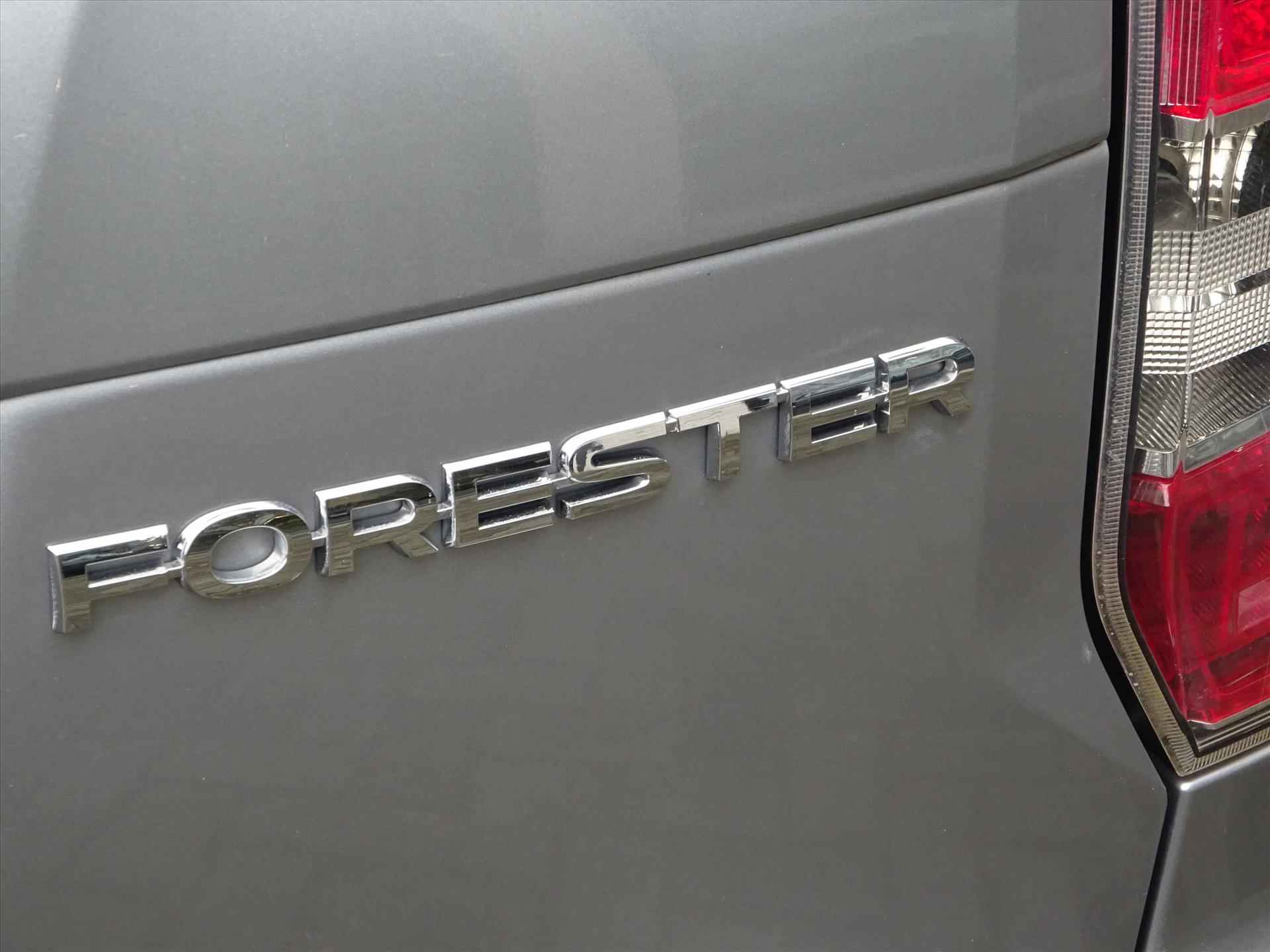 Subaru Forester 2.0i 150pk AWD CVT Luxury Plus | Panodak | Trekhaak | NAP - 39/45