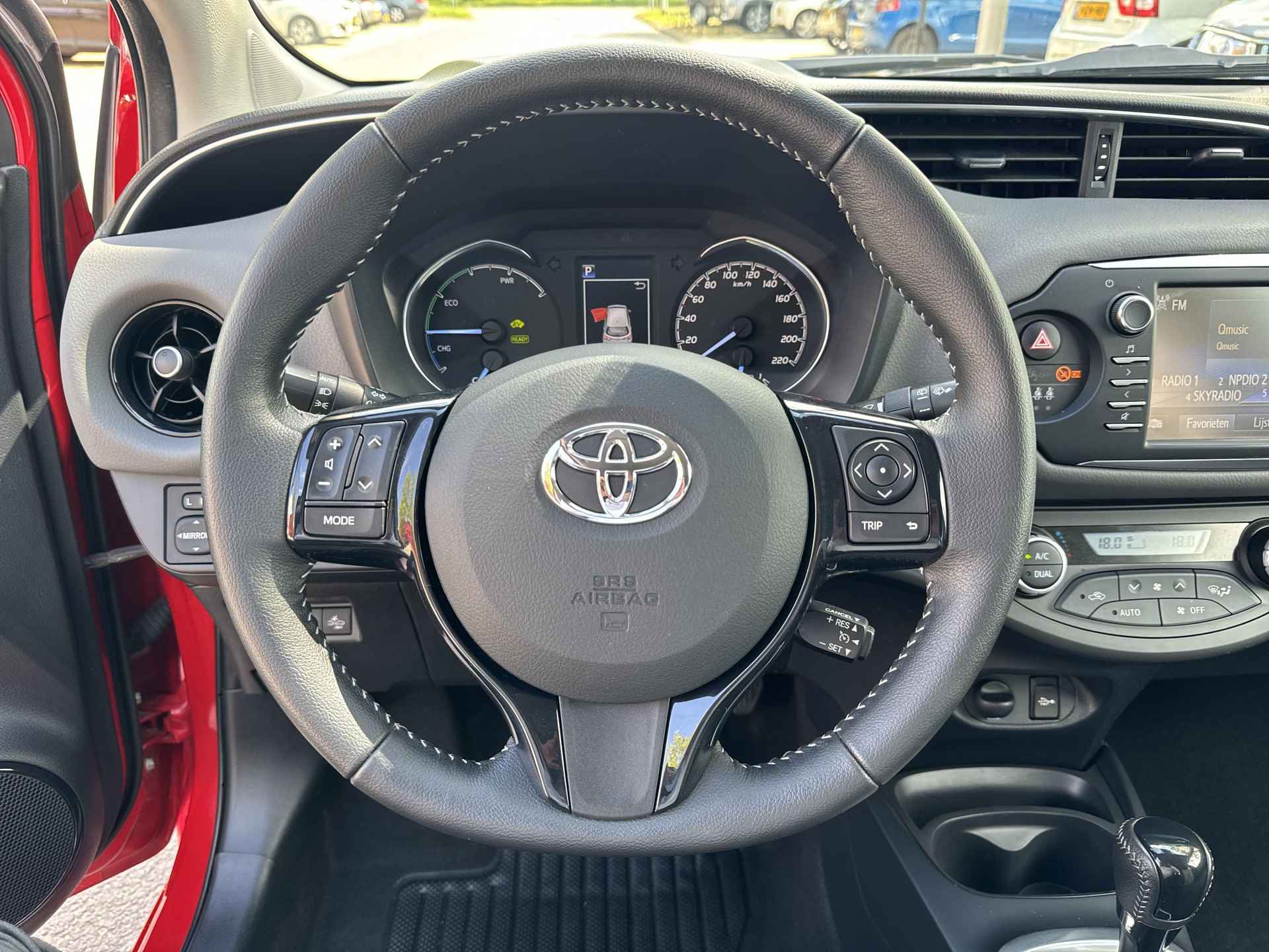 Toyota Yaris 1.5 Hybrid Dynamic | 06-10141018 Voor meer informatie - 18/35