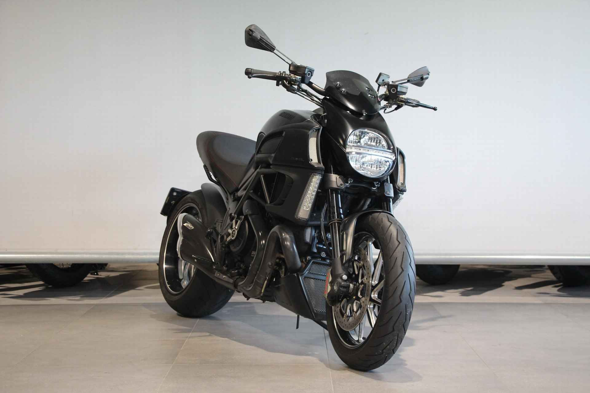 Ducati DIAVEL - 2/11