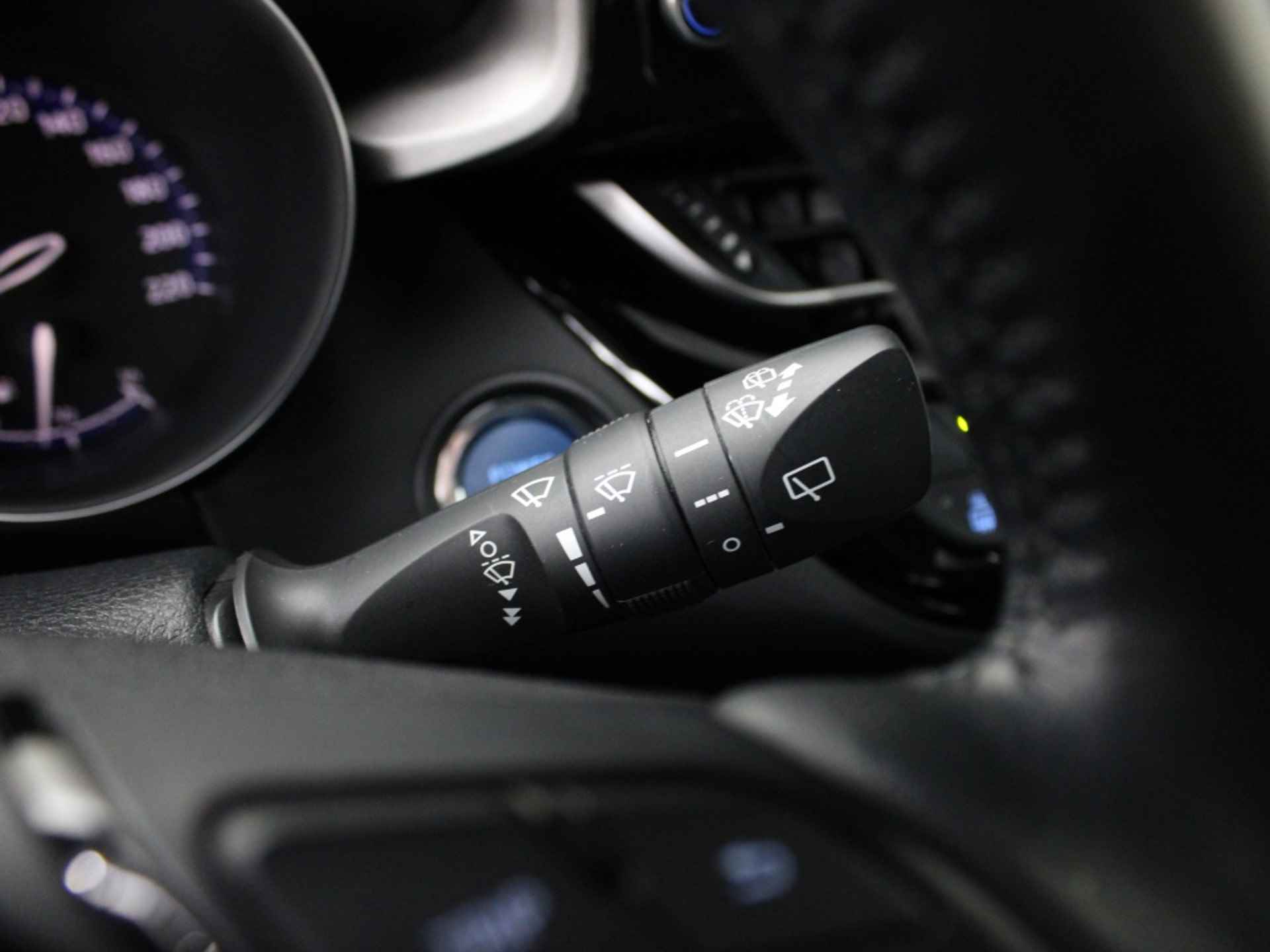 Toyota C-HR 1.8 Hybrid Active Camera, Navigatie, DAB+, 17'' velgen - 18/30