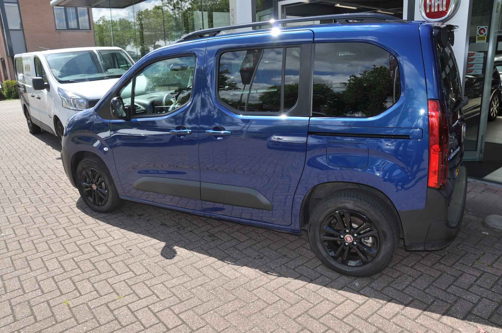 Fiat E-DOBLO Panodak Goot scherm navi Subsidie mogelijk - 4/25