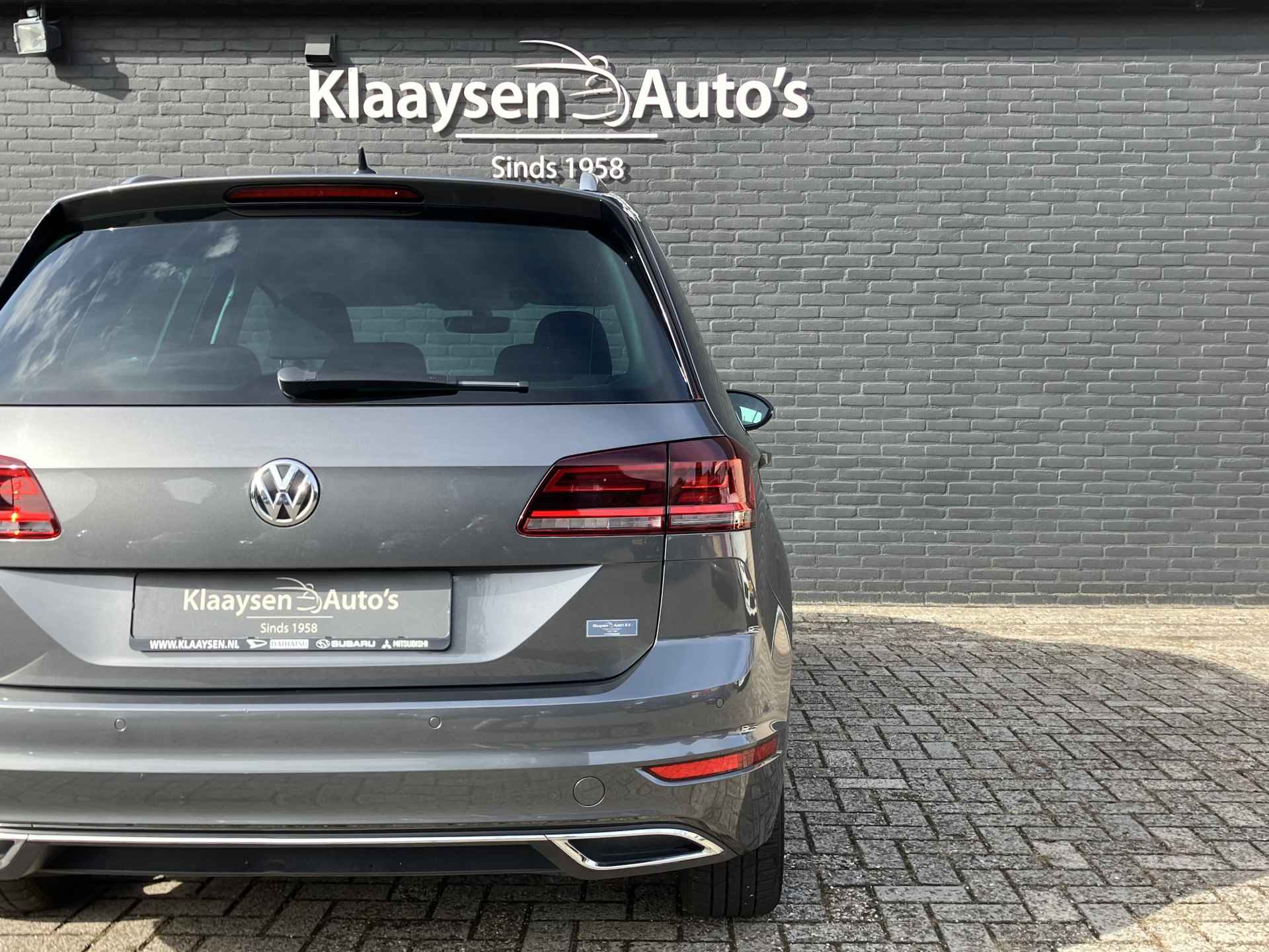 Volkswagen Golf Sportsvan 1.5 TSI ACT 150 pk Highline AUT. | 1e eigenaar | dealer onderhouden | navigatie | adaptieve cruise | trekhaak | 38.000 KM - 14/36