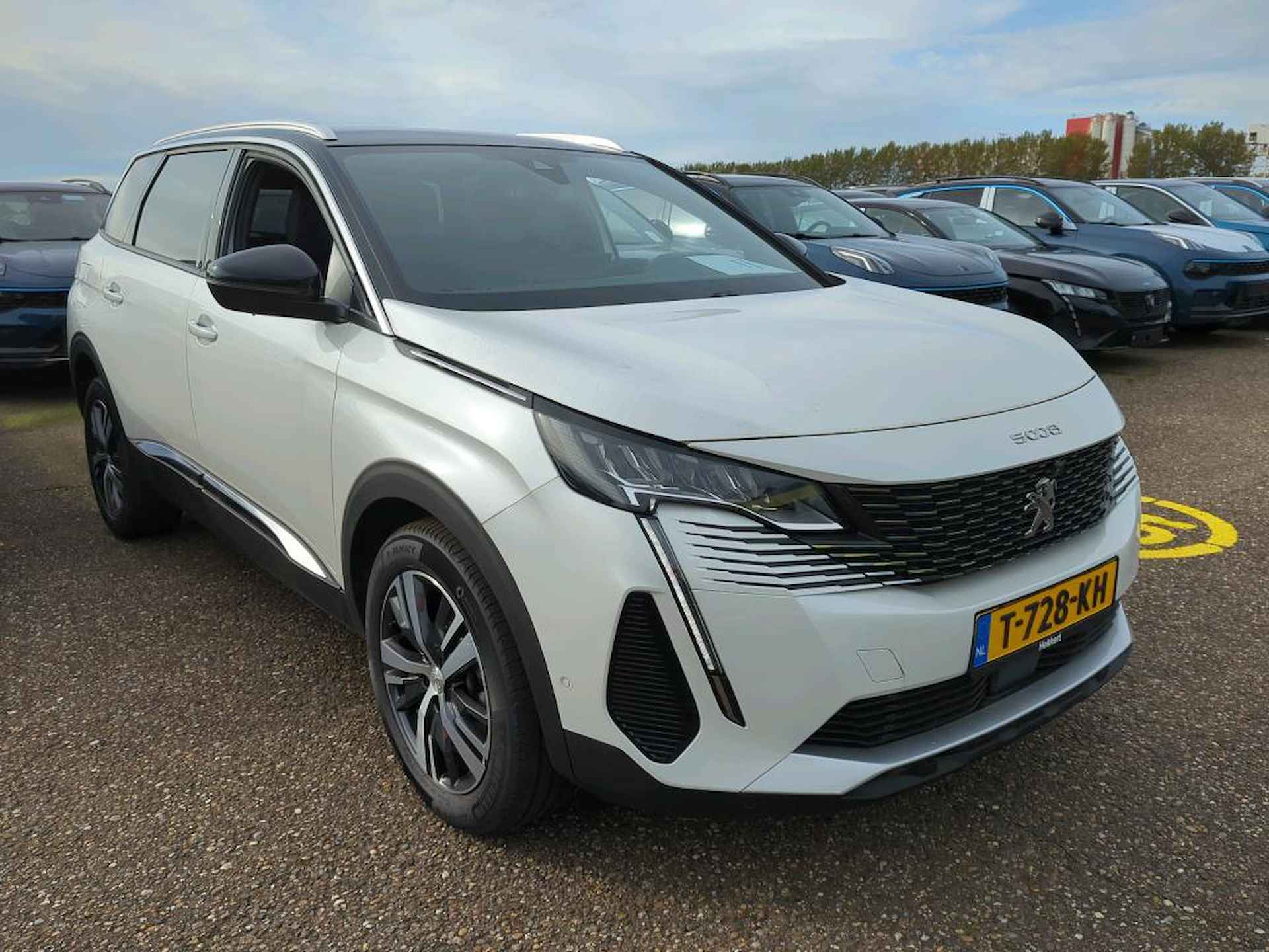 Peugeot 5008 1.2 PureTech Allure Pack Business nieuw binnen !! - 4/18