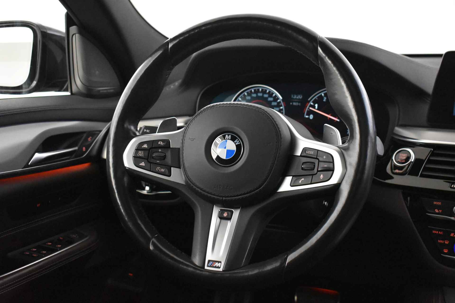 BMW 6 Serie Gran Turismo 640i High Executive M Sport Automaat / Panoramadak / Adaptieve LED / Active Cruise Control / Harman Kardon / Navigatie Professional / Comfort Access - 26/58