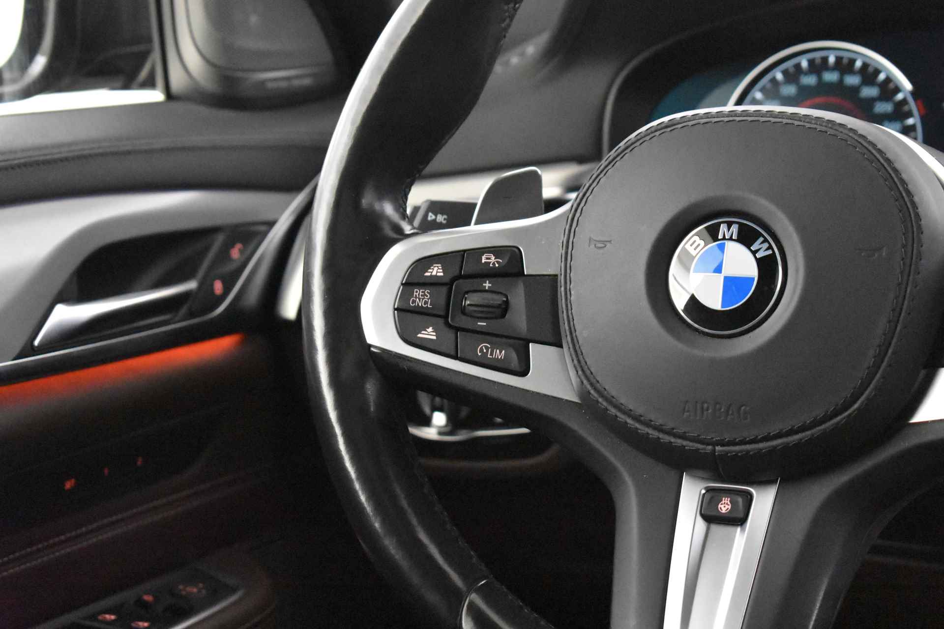 BMW 6 Serie Gran Turismo 640i High Executive M Sport Automaat / Panoramadak / Adaptieve LED / Active Cruise Control / Harman Kardon / Navigatie Professional / Comfort Access - 27/58