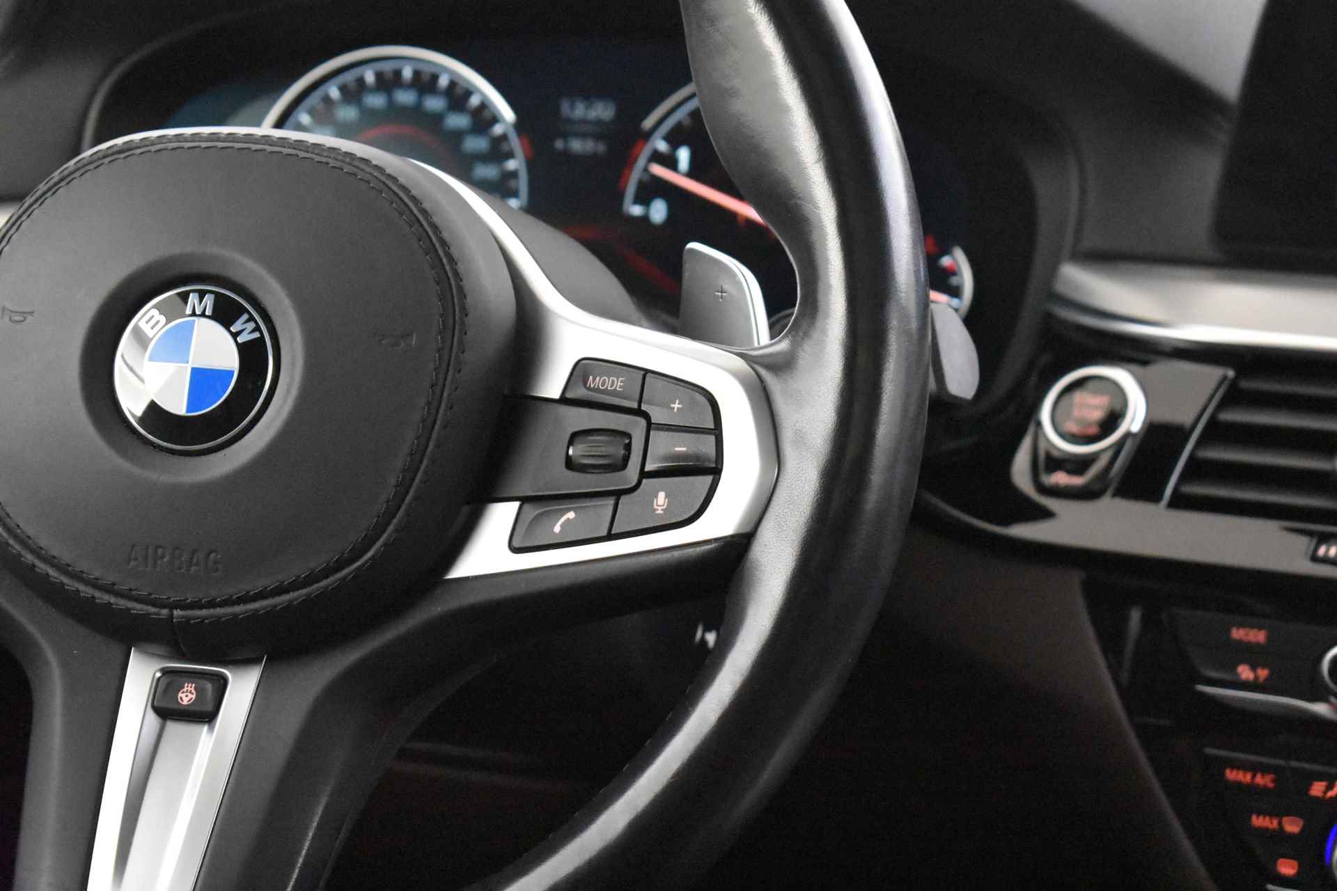 BMW 6 Serie Gran Turismo 640i High Executive M Sport Automaat / Panoramadak / Adaptieve LED / Active Cruise Control / Harman Kardon / Navigatie Professional / Comfort Access - 28/58