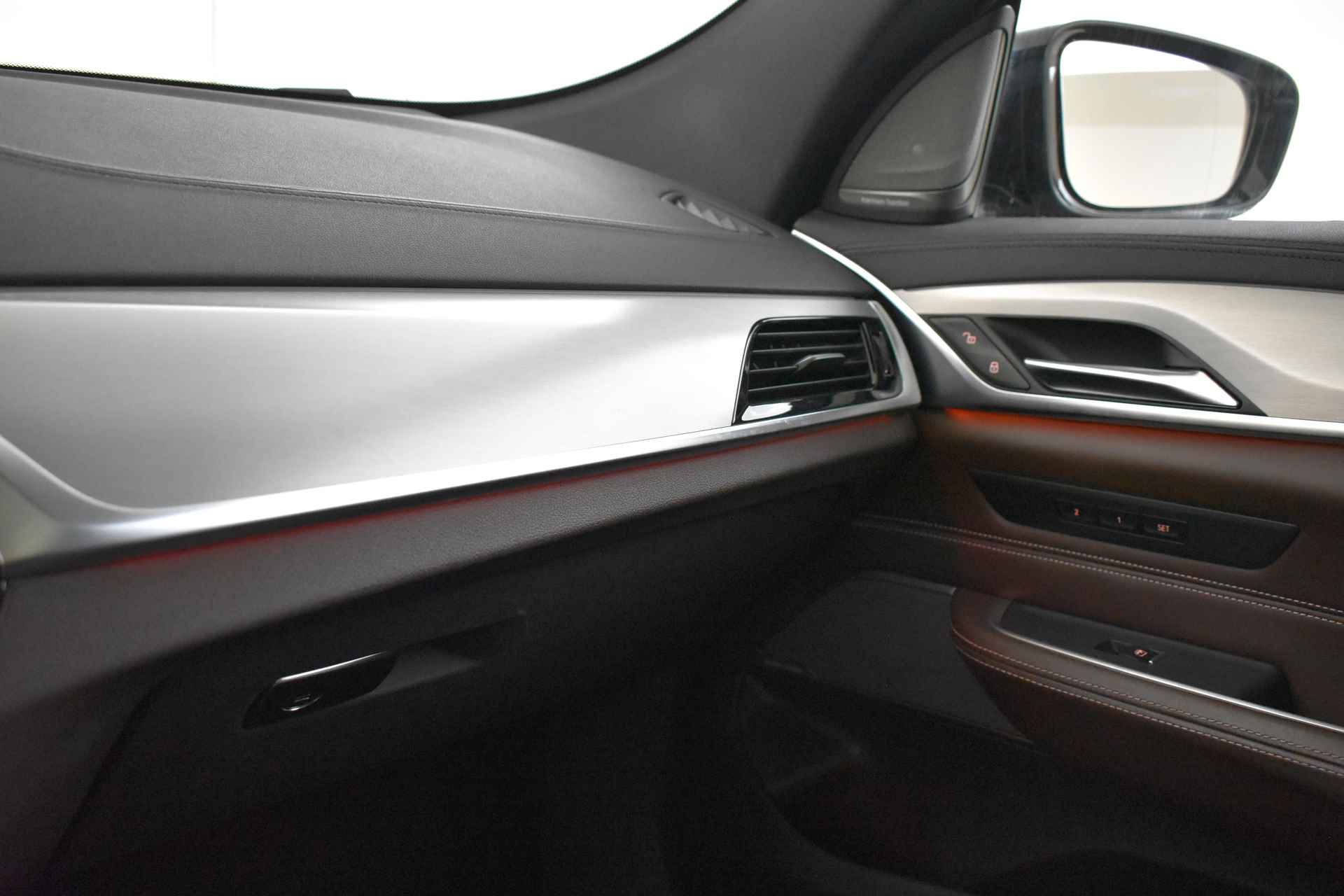 BMW 6 Serie Gran Turismo 640i High Executive M Sport Automaat / Panoramadak / Adaptieve LED / Active Cruise Control / Harman Kardon / Navigatie Professional / Comfort Access - 51/58