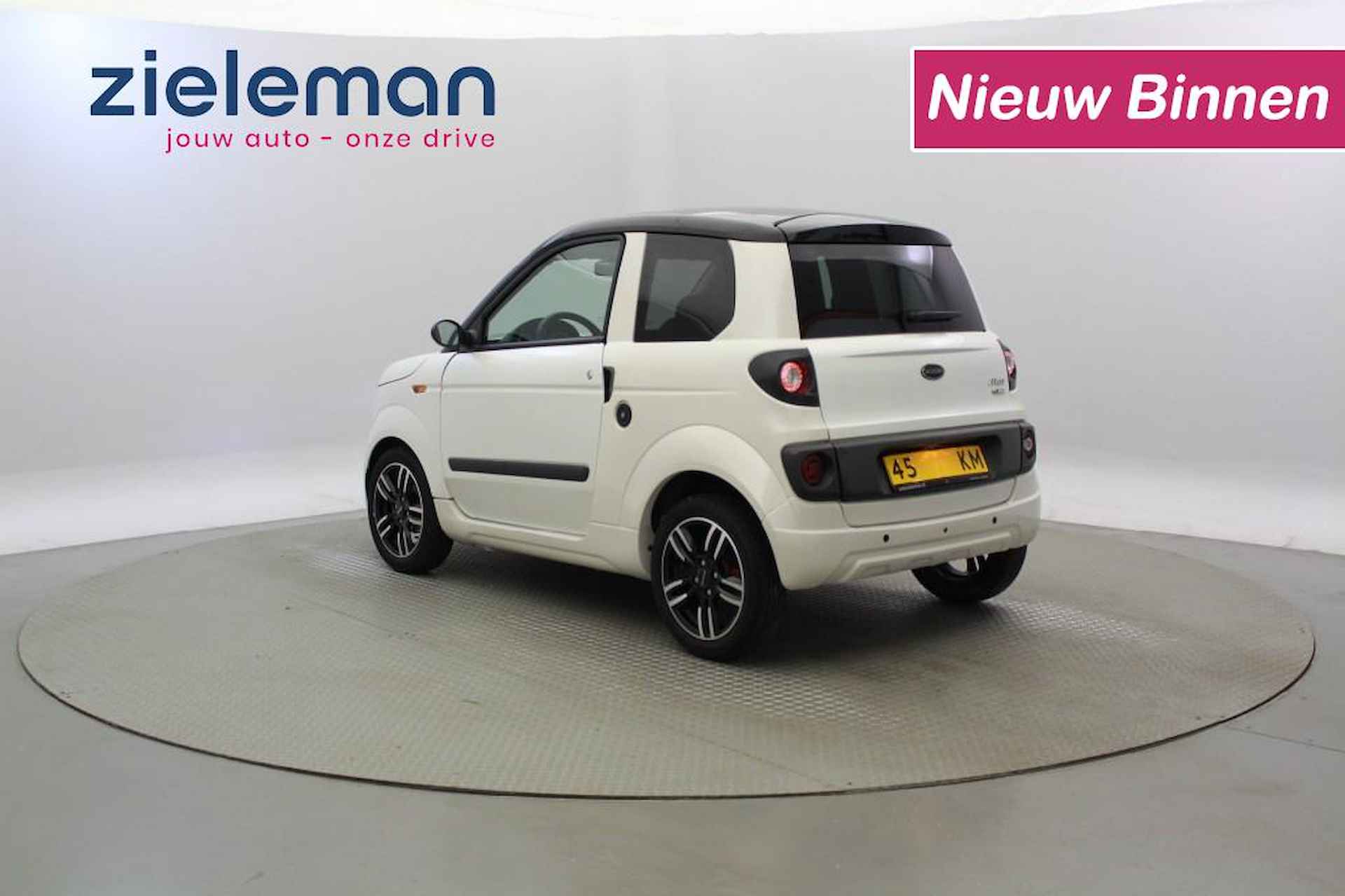 MICROCAR M.go DCi Dynamic - 2022 - 3.085 KM - Camera, Bluetooth - 3/23