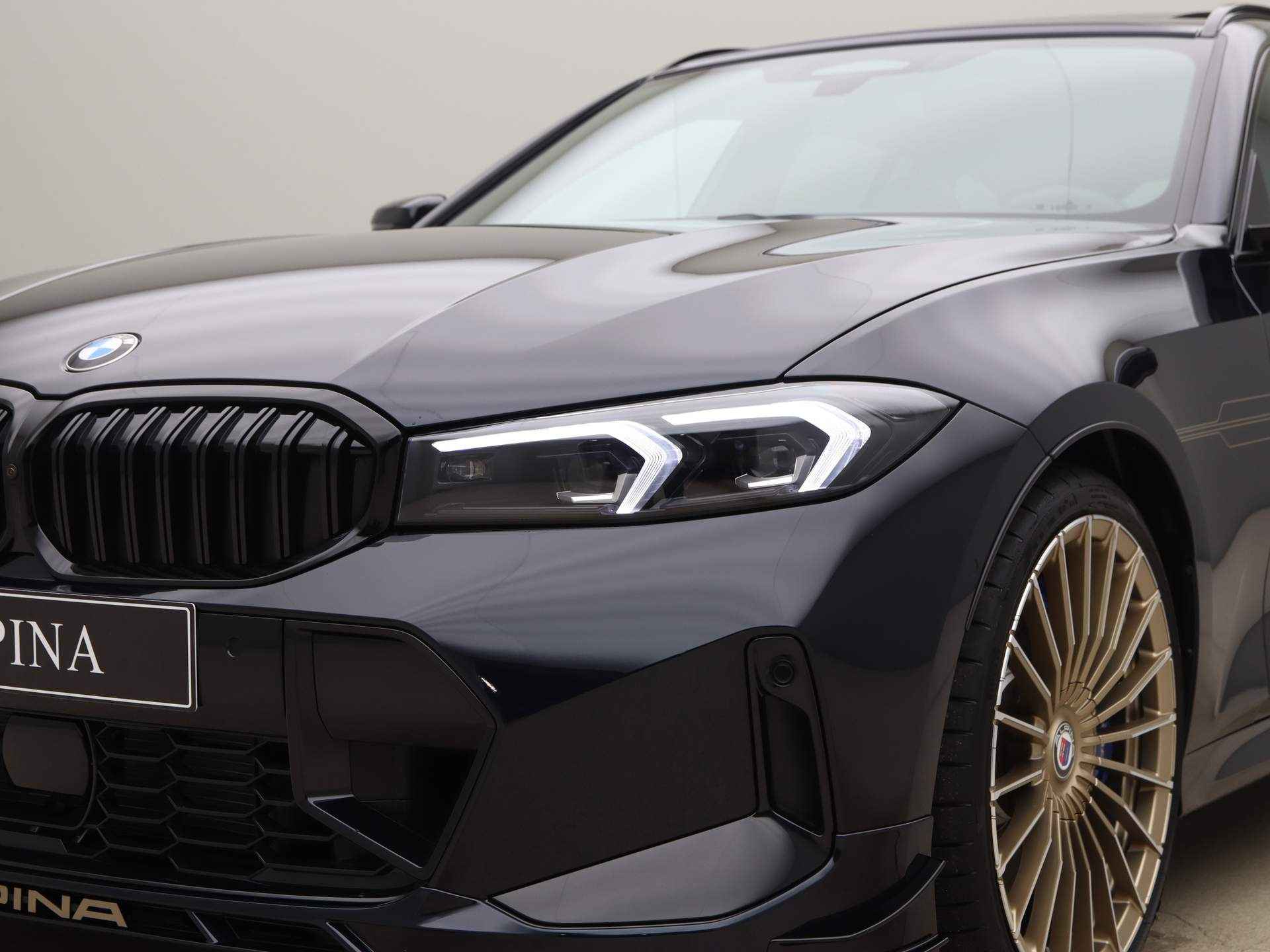 Alpina B3 GT Touring - Carbon Black - 21/28