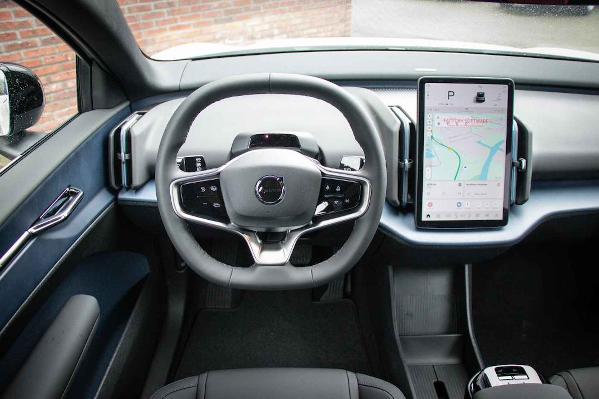 Volvo EX30 Single Motor Extended Range Plus | Adaptive cruise control | Harman Kardon audio | Camera | Keyless | Google Maps navigatie | Stoel- en stuurverwarming - 3/23