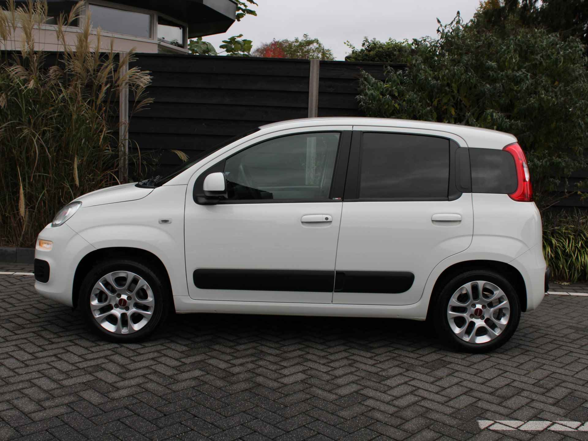 Fiat Panda 0.9 TwinAir 80PK Popstar 5DRS Trekhaak, Airco, Lichtmetalen Velgen, Getint Glas, Achterbank 3 Persoons - 5/28